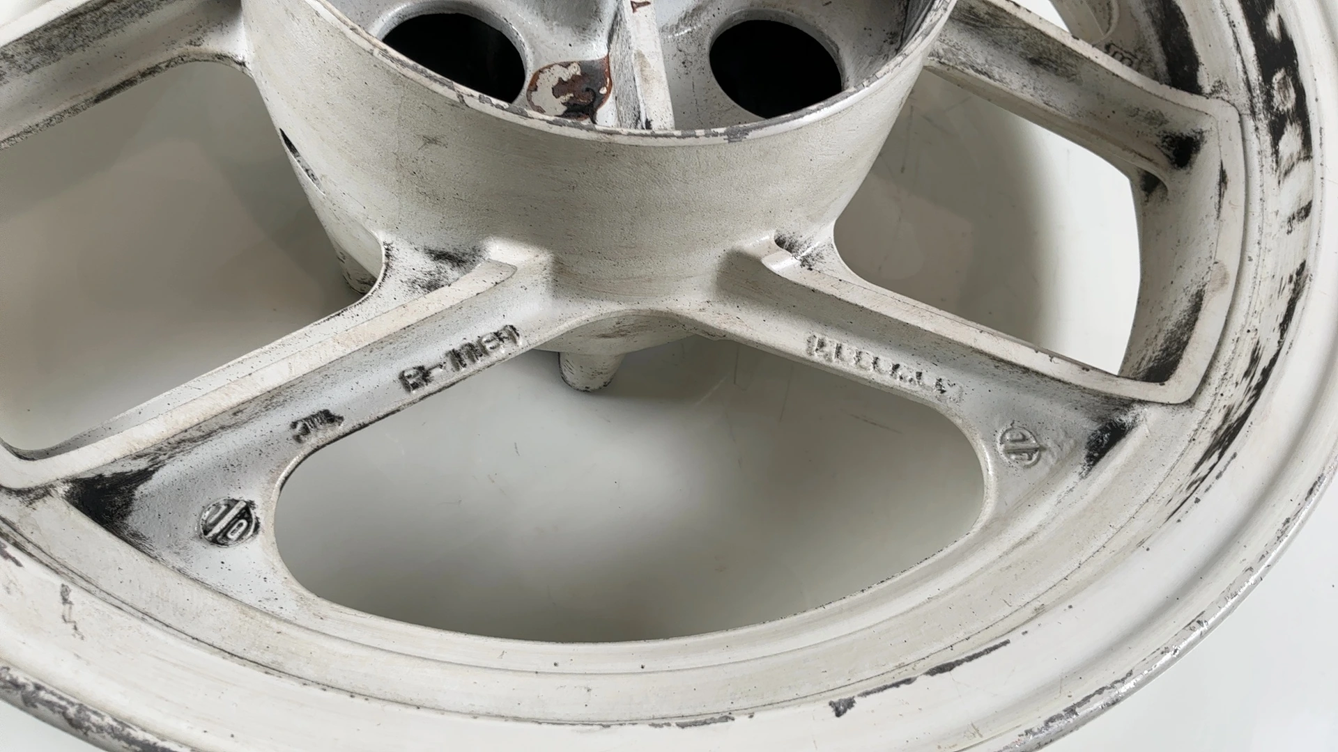 Kawasaki Ninja ZX600C 600cc Rear Wheel Rim 1988-1997 OEM 41073-1576-5G - Image 8
