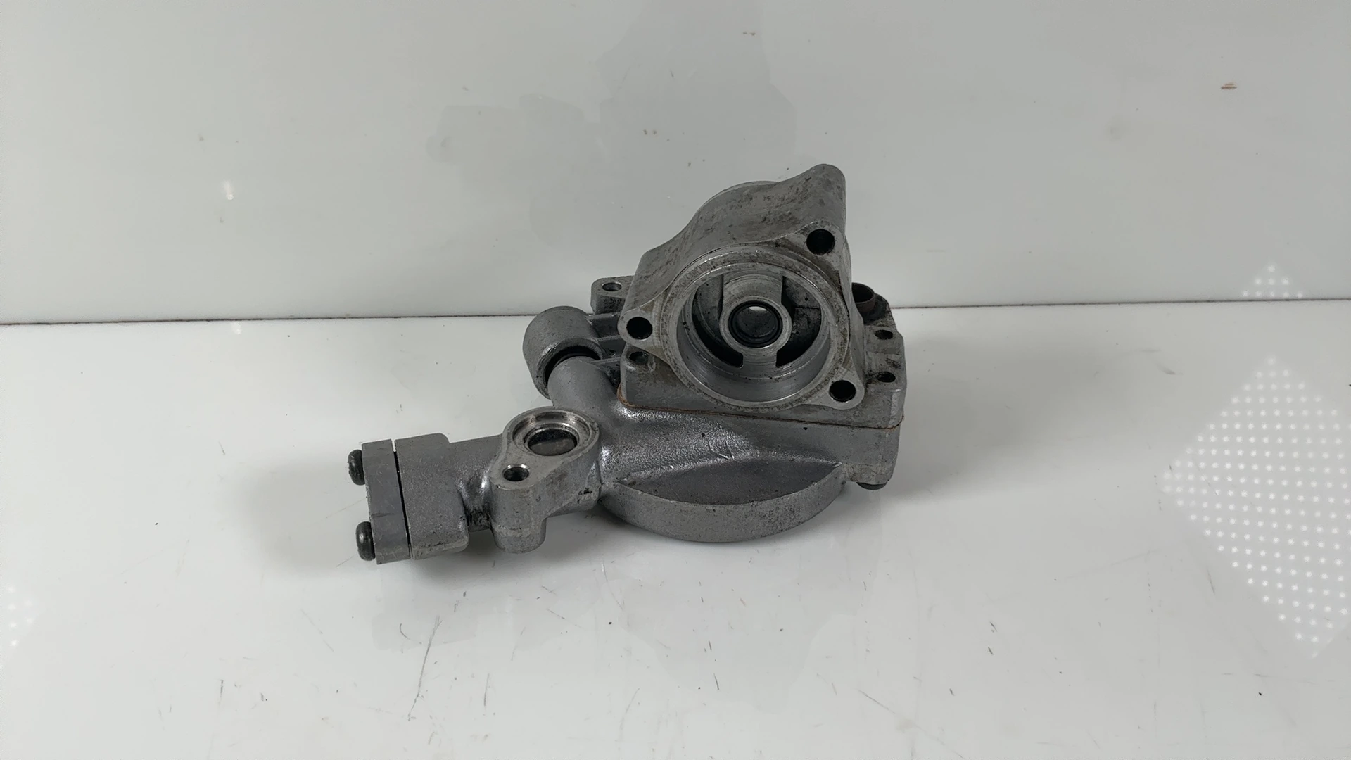 Honda CB750 Four CB750K 750cc Engine Oil Pump 1969-1976 OEM 15100-300-020 - Image 2