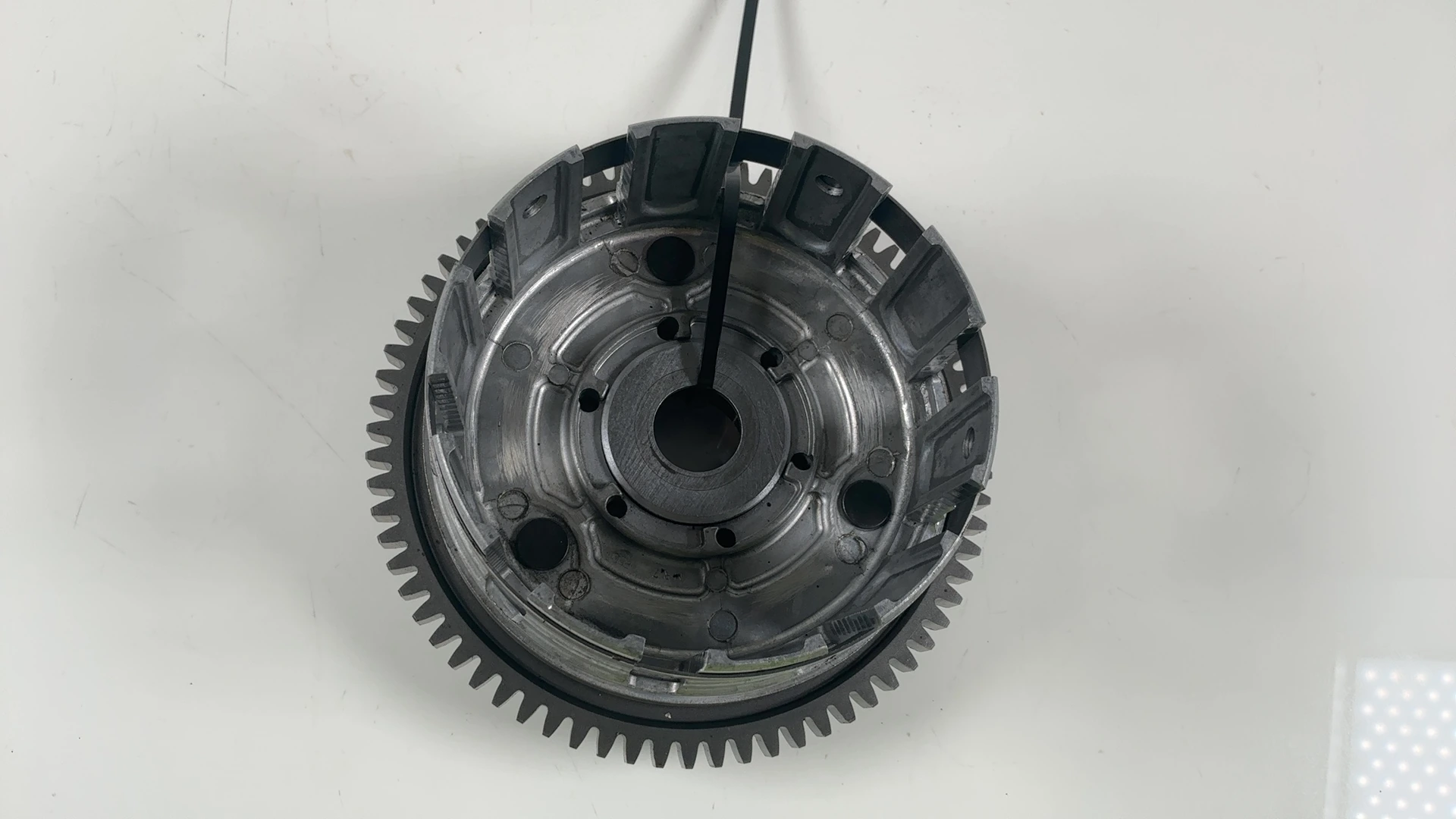 Suzuki GSXR600 GN76A 600 Clutch Outer Basket 1997-2000 OEM 21200-31890