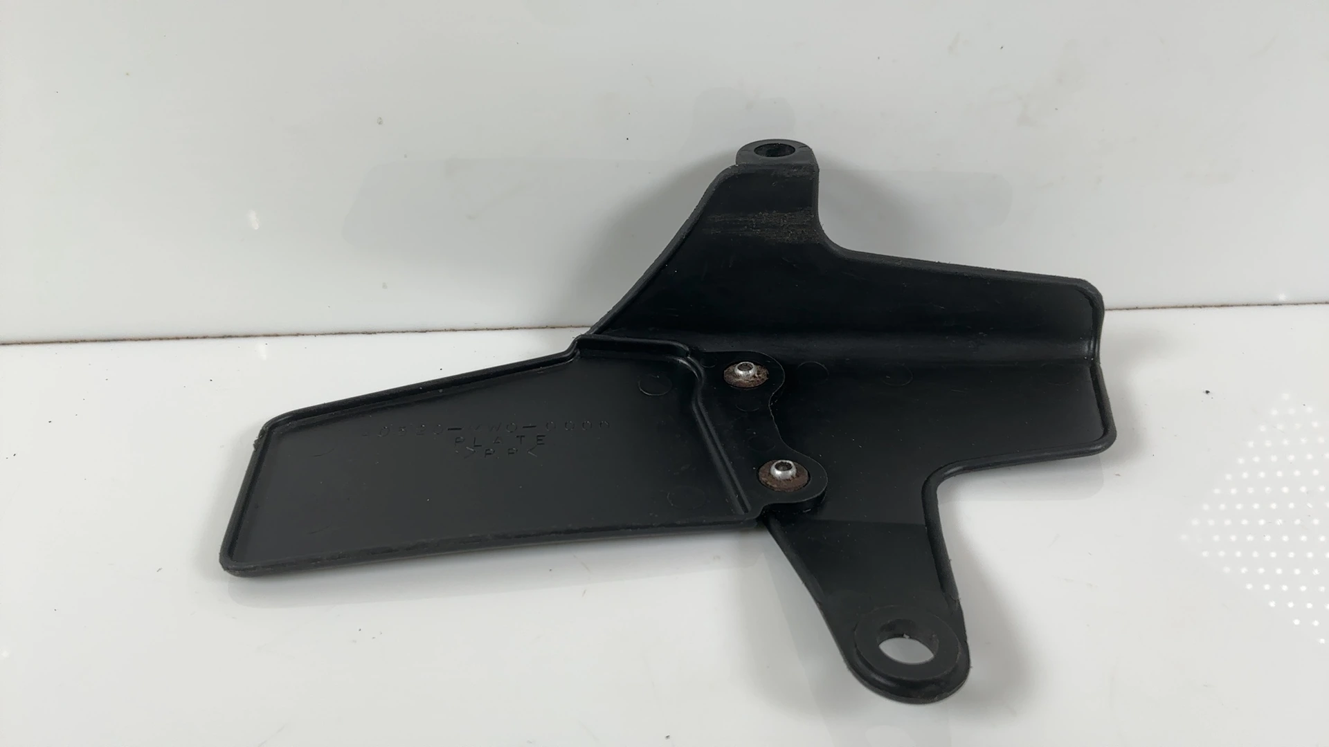 Honda CBR900RR SC28 893cc Front Drive Chain Guard Case 1992-1993 40520-MW0-0000 - Image 2