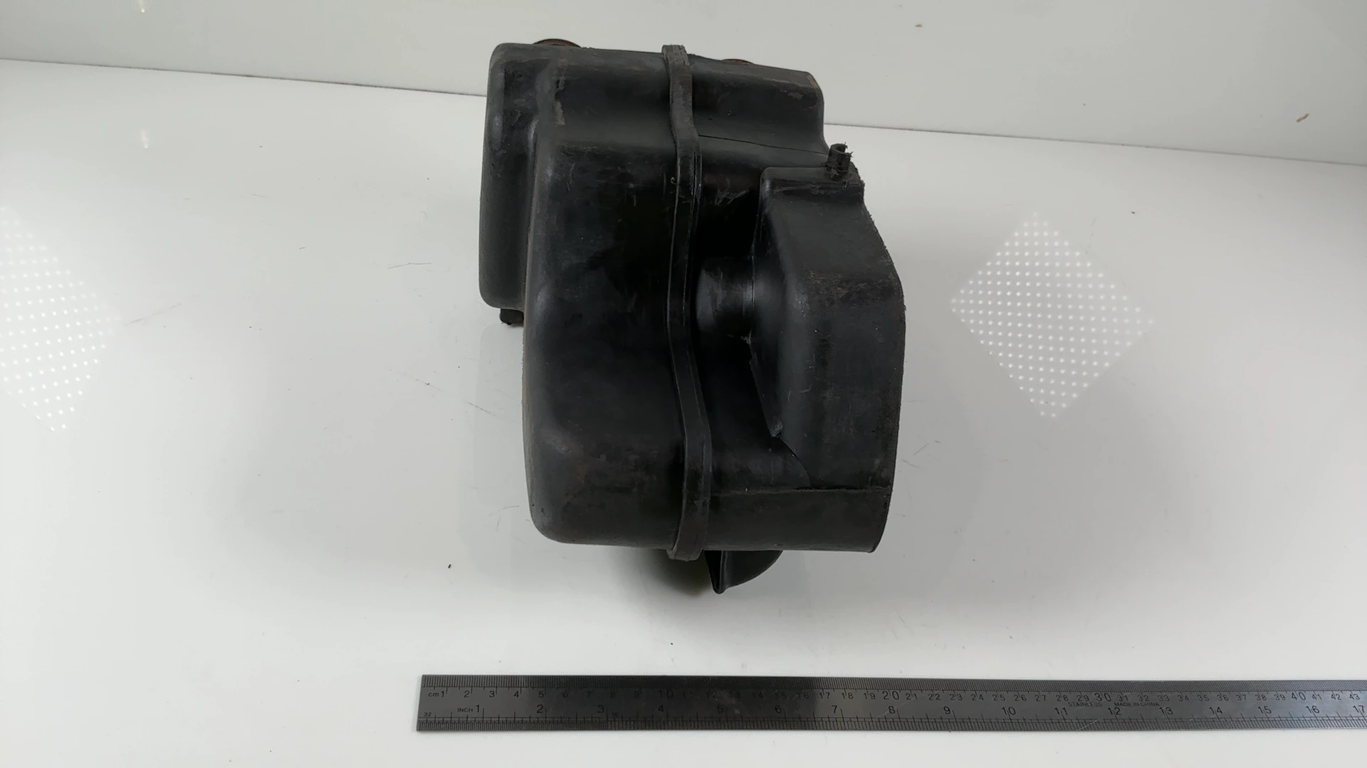 Suzuki RG250 Gamma GJ21A 250cc Air Filter Cleaner Box 1983-1985 OEM 13700-16700 - Image 5