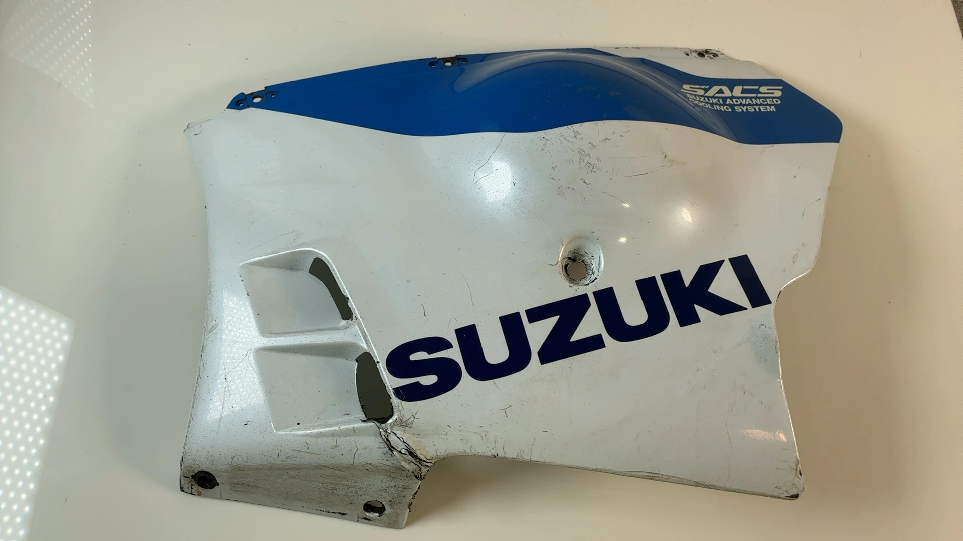 Suzuki GSX-R GSXR 750 1100 Left Lower Fairing Cowl 1988-1989 OEM 94481-17C0