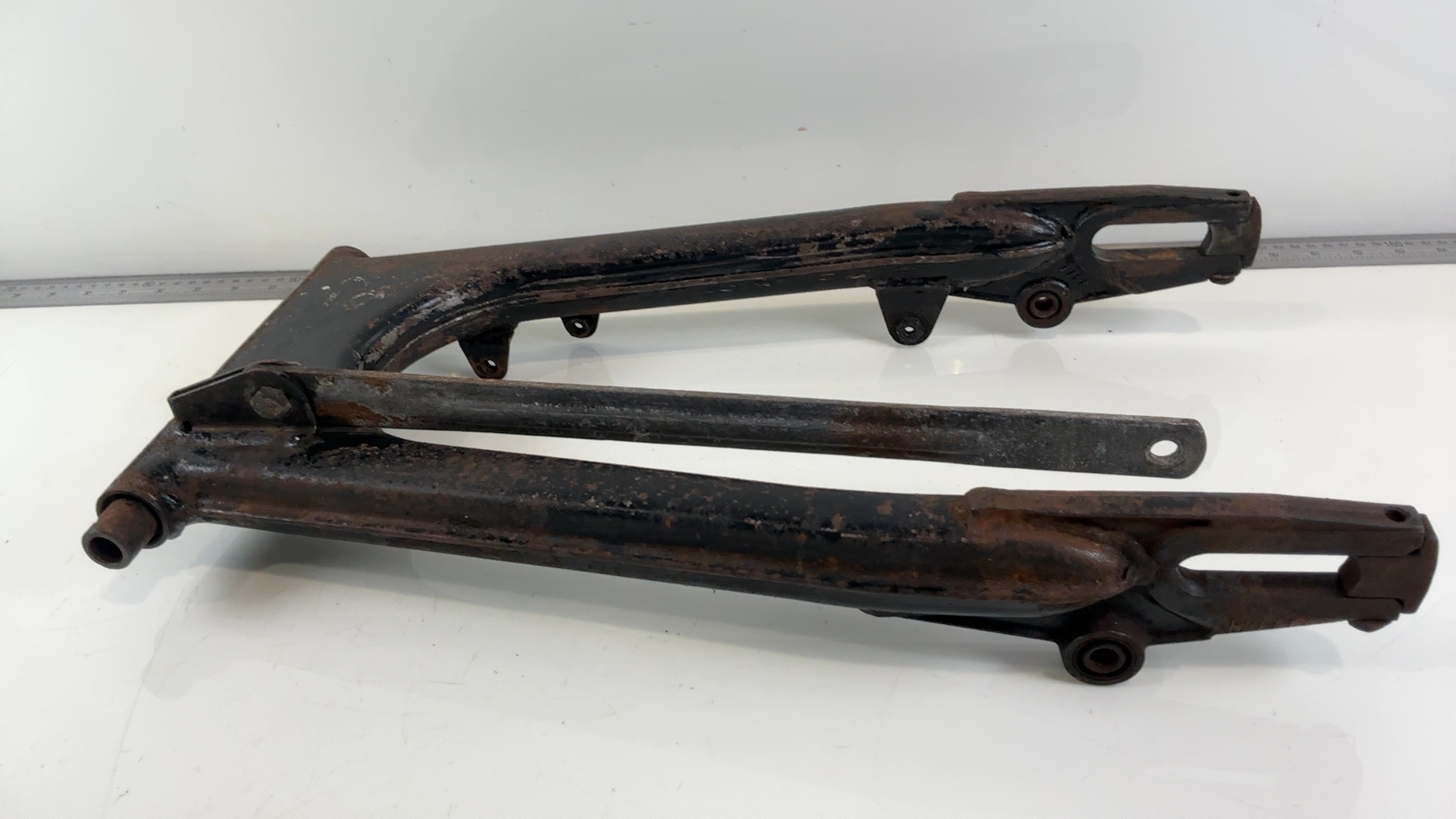Honda CB750 K4 K5 750cc Rear Swingarm 1974 1975 OEM 52100-341-000B - Image 5