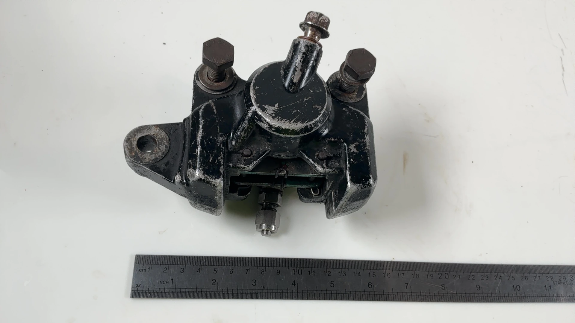 Suzuki GSX400F GSX400 400cc Rear Brake Caliper 1980 1981 OEM 69100-05C31 - Image 5
