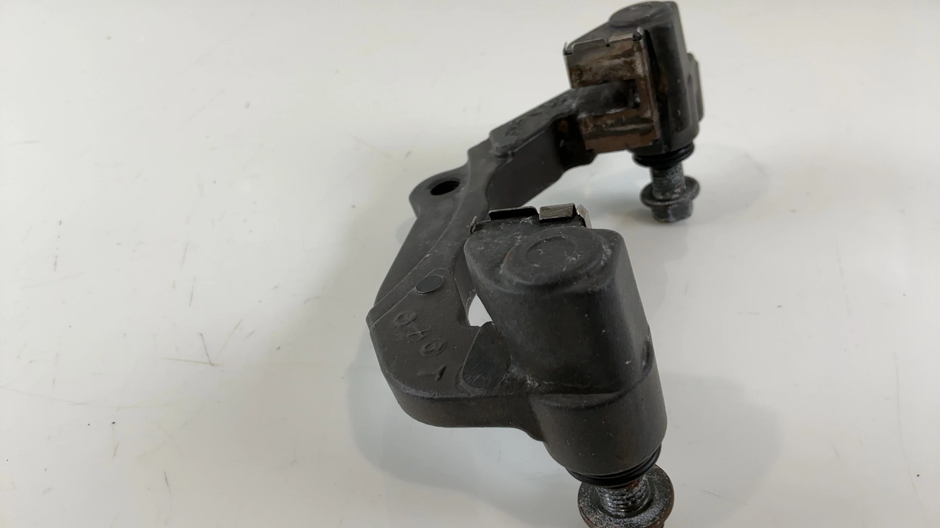 Yamaha XJ6 Diversion 600 CC Rear Brake Caliper Bracket 2009-16 OEM 20S-2580U 5KB - Image 4