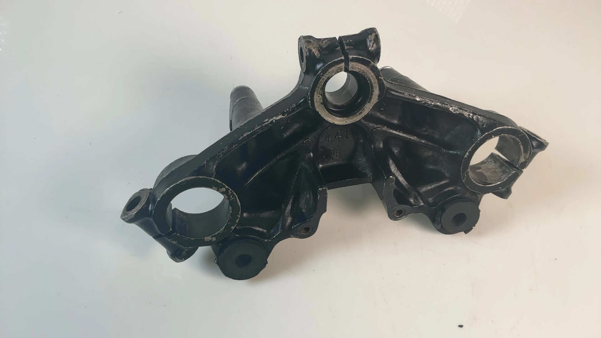 Suzuki GSX400E GK53C 400 Upper Triple Tree Clamp 1981-1985 OEM 51311-44100 - Image 2