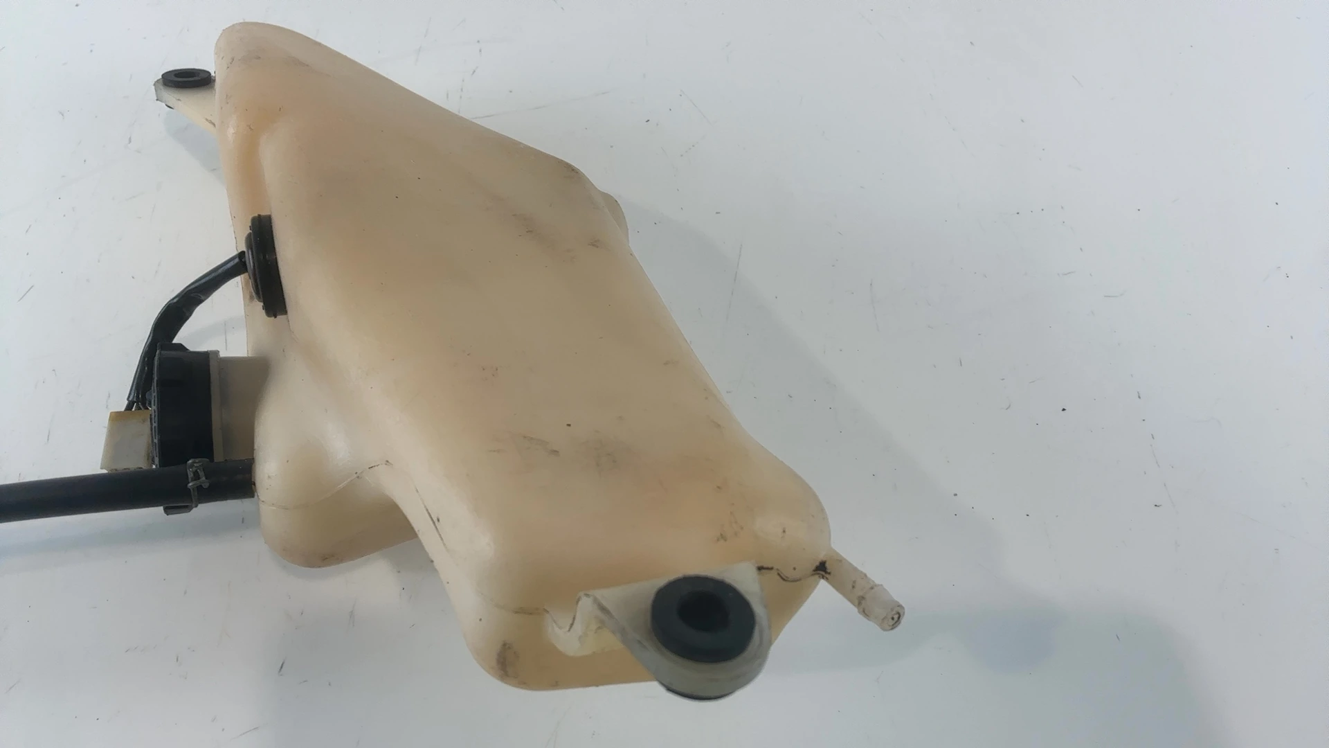 Yamaha TZR125 2RK 125 CC 2-Stroke Oil Tank Reservoir 1987-1992 OEM 2RH-21751-00 - Image 8