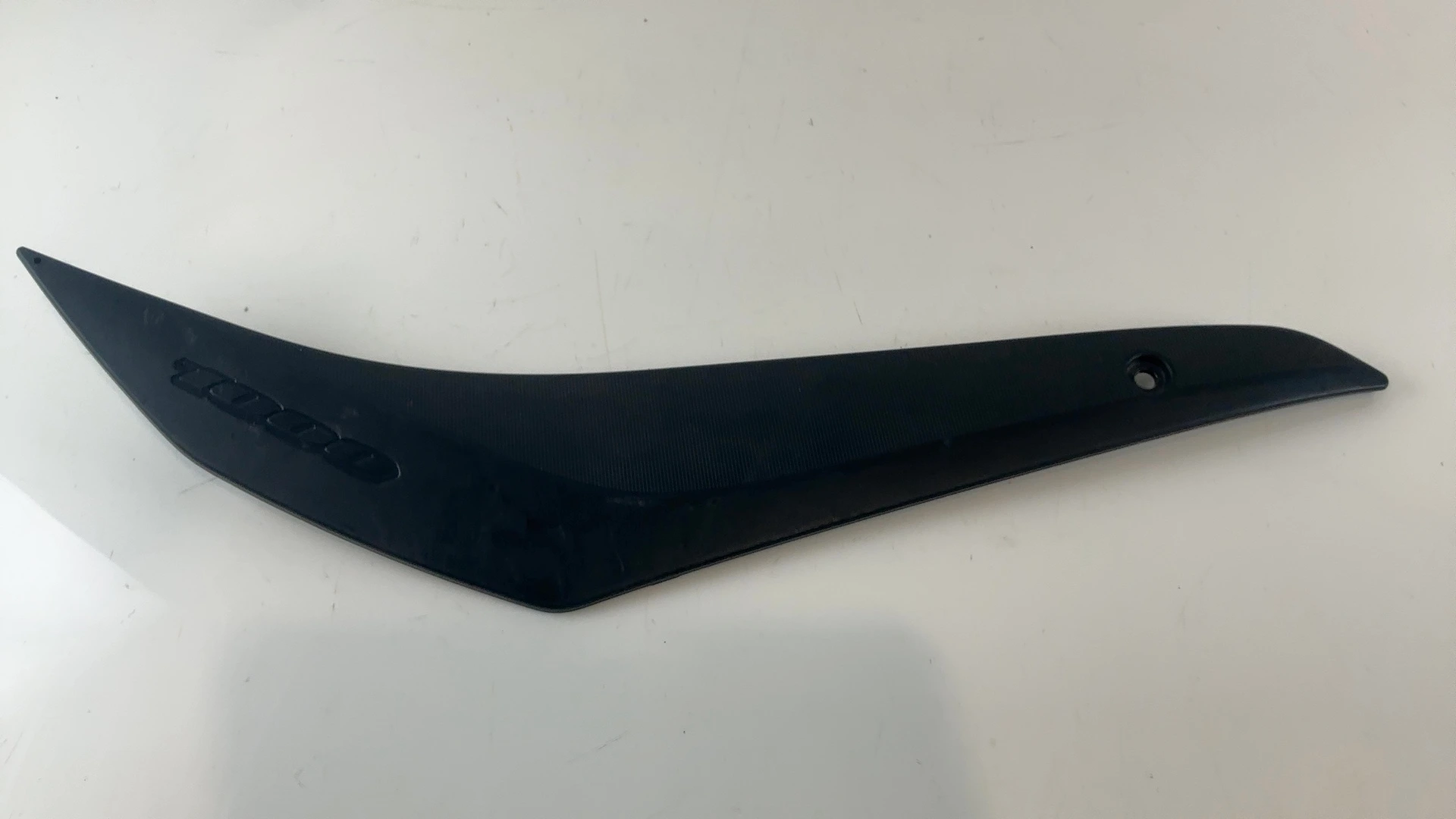 Suzuki GSXR1000 GSX-R1000 1000cc Right Tank Side Cover 2017-2024 OEM 47511-17K00