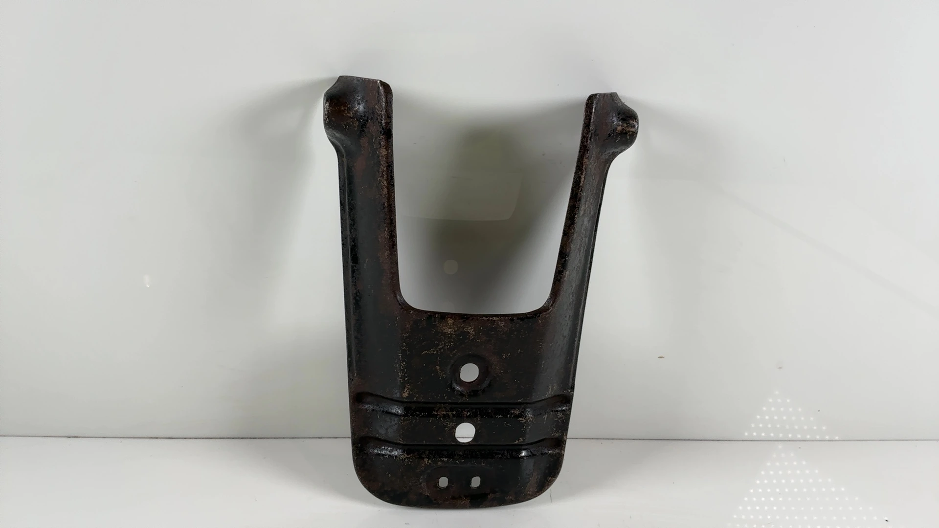 Suzuki TS100 ER TS100 100cc Rear Fender Support Bracket 1980-83 OEM 63120-48501 - Image 1