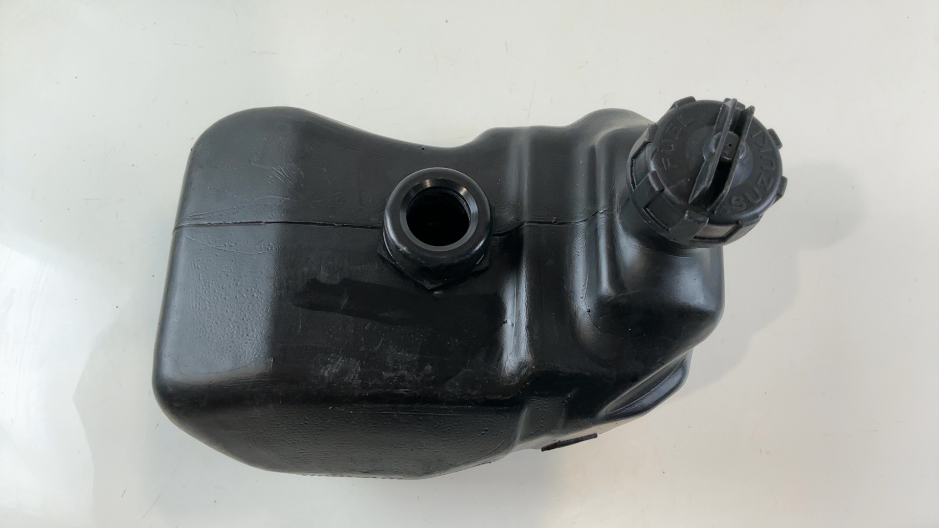 Suzuki Katana AY50 50cc Fuel Tank Petrol Gas Reservoir 1997-2006 OEM 44111-35E00 - Image 2
