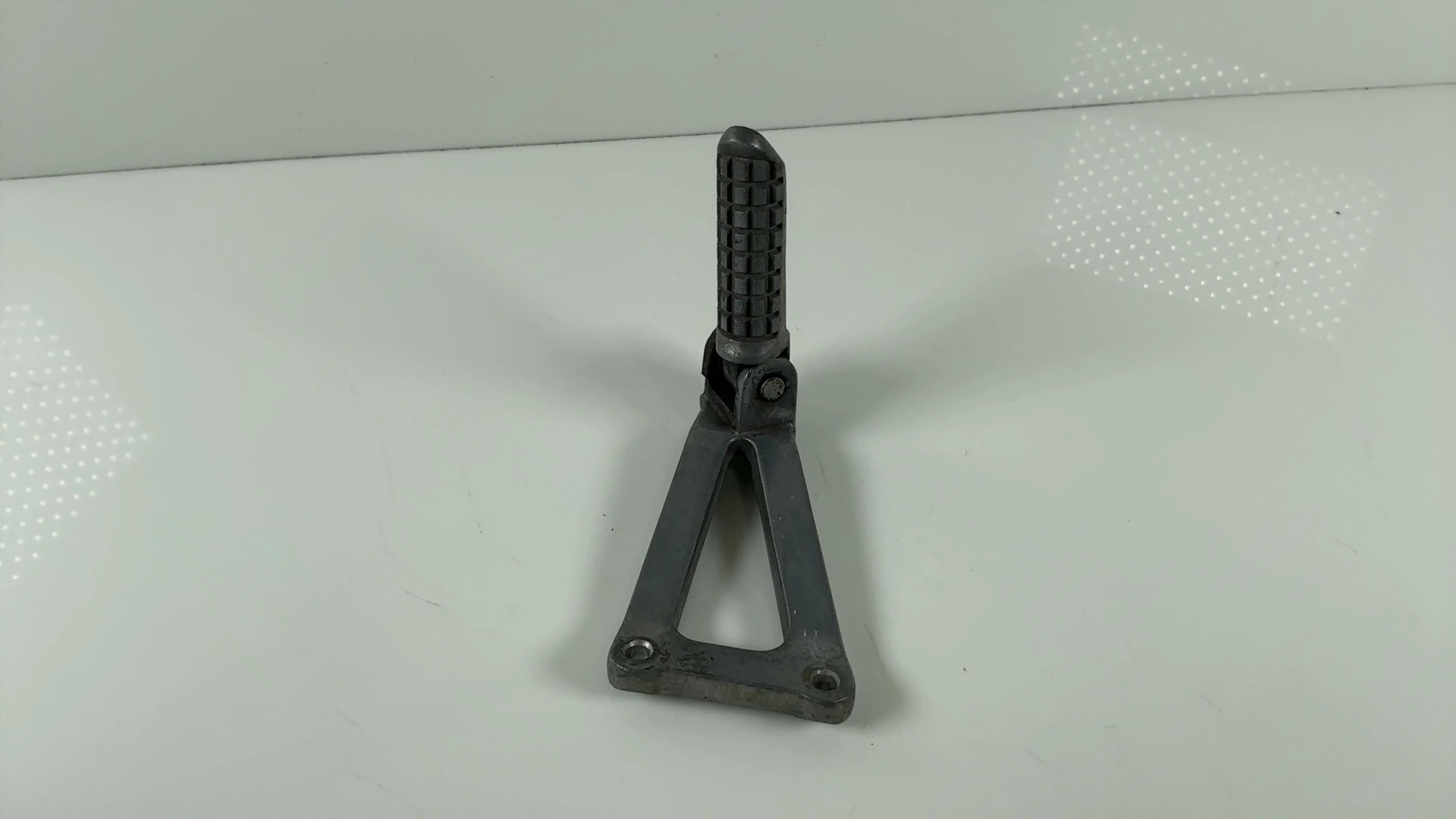 Kawasaki Ninja ZX7R ZX750 750cc Left Footrest Stay 1991-2003 OEM 35011-1554 - Image 1