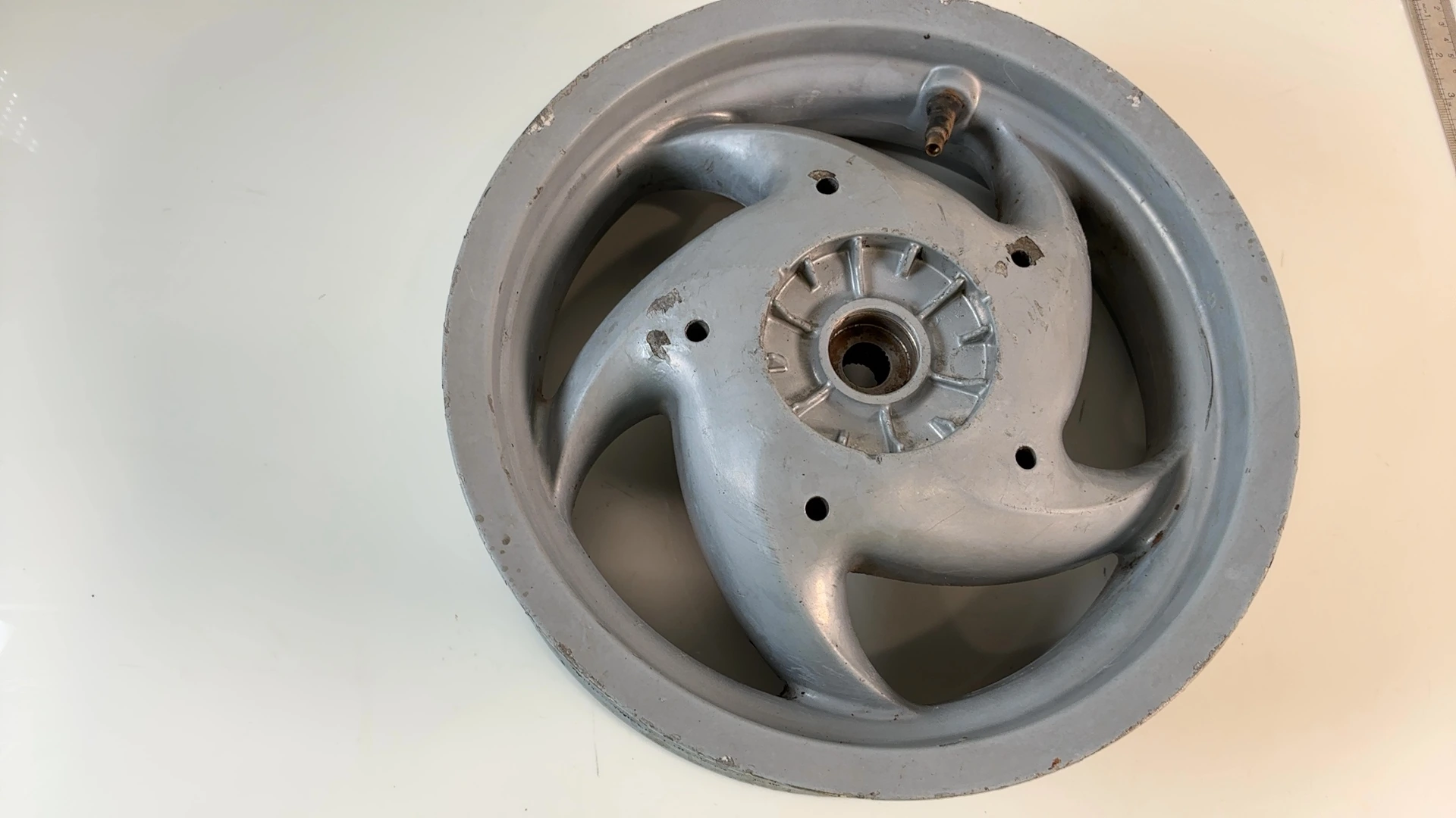 Piaggio Skipper Gilera Runner 50 125 Rear Wheel Rim 1998-2005 OEM 56483900B1 - Image 1