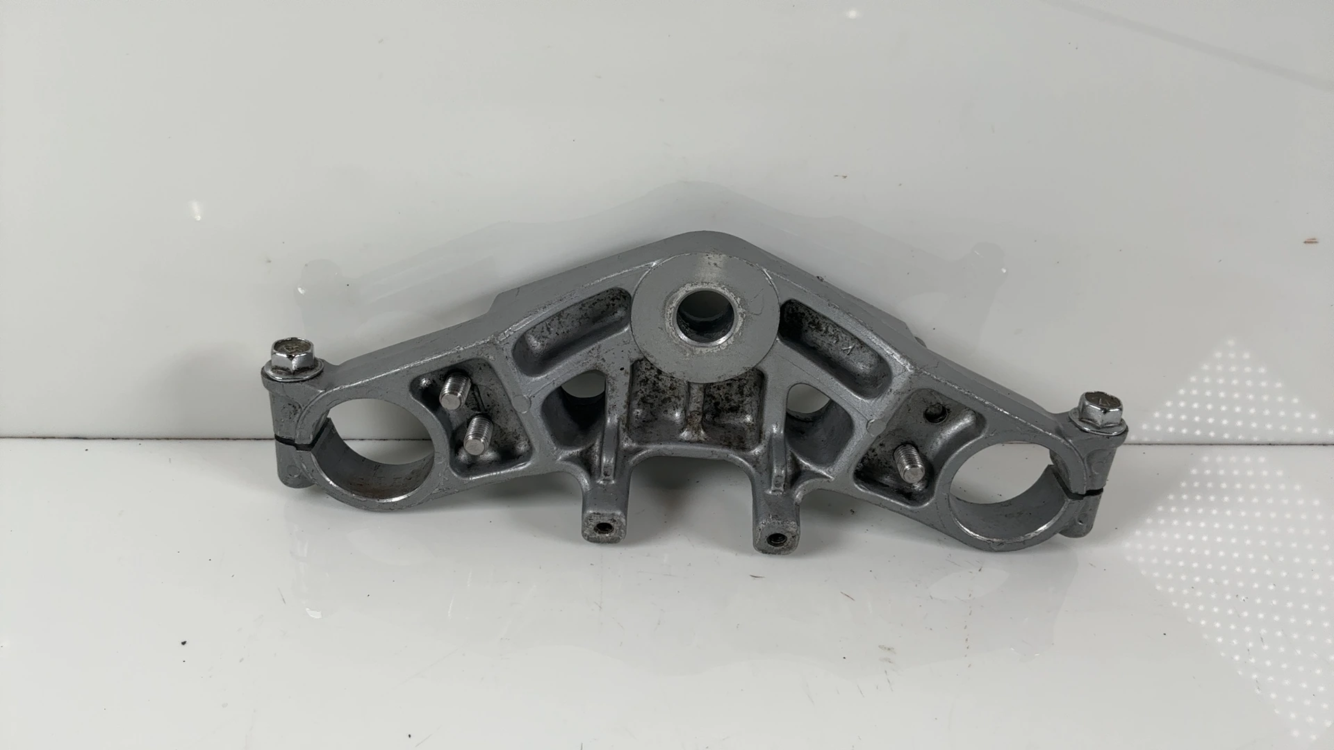 Kawasaki Ninja ZX600A 600cc Upper Fork Bridge Yoke 1985-1987 OEM 44039-1157 - Image 1