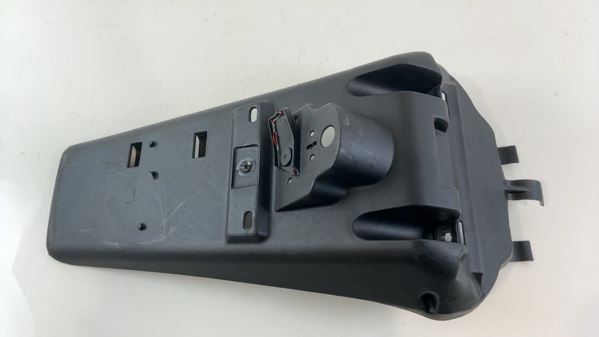 Yamaha Majesty YP125 Rear Fender License Plate Bracket 1998-2009 5DS-F1685-00 - Image 4