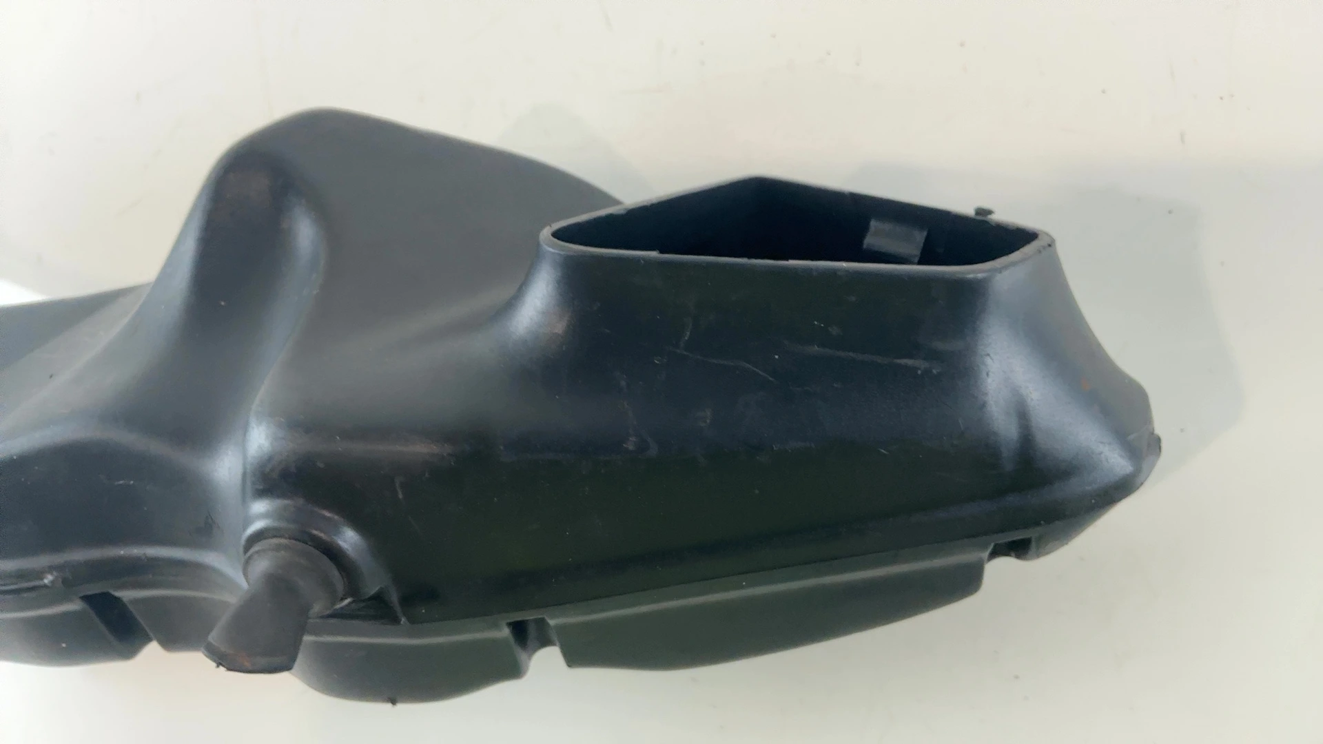 Ducati Superbike 996S 996 CC Right Air Intake Duct 1999-2002 OEM 24610051A - Image 5