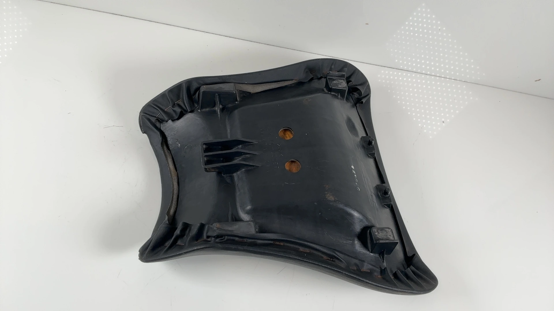 Kawasaki Ninja ZX9R ZX900B 899cc Front Rider Seat 1994-1997 OEM 53001-1724-MA - Image 6