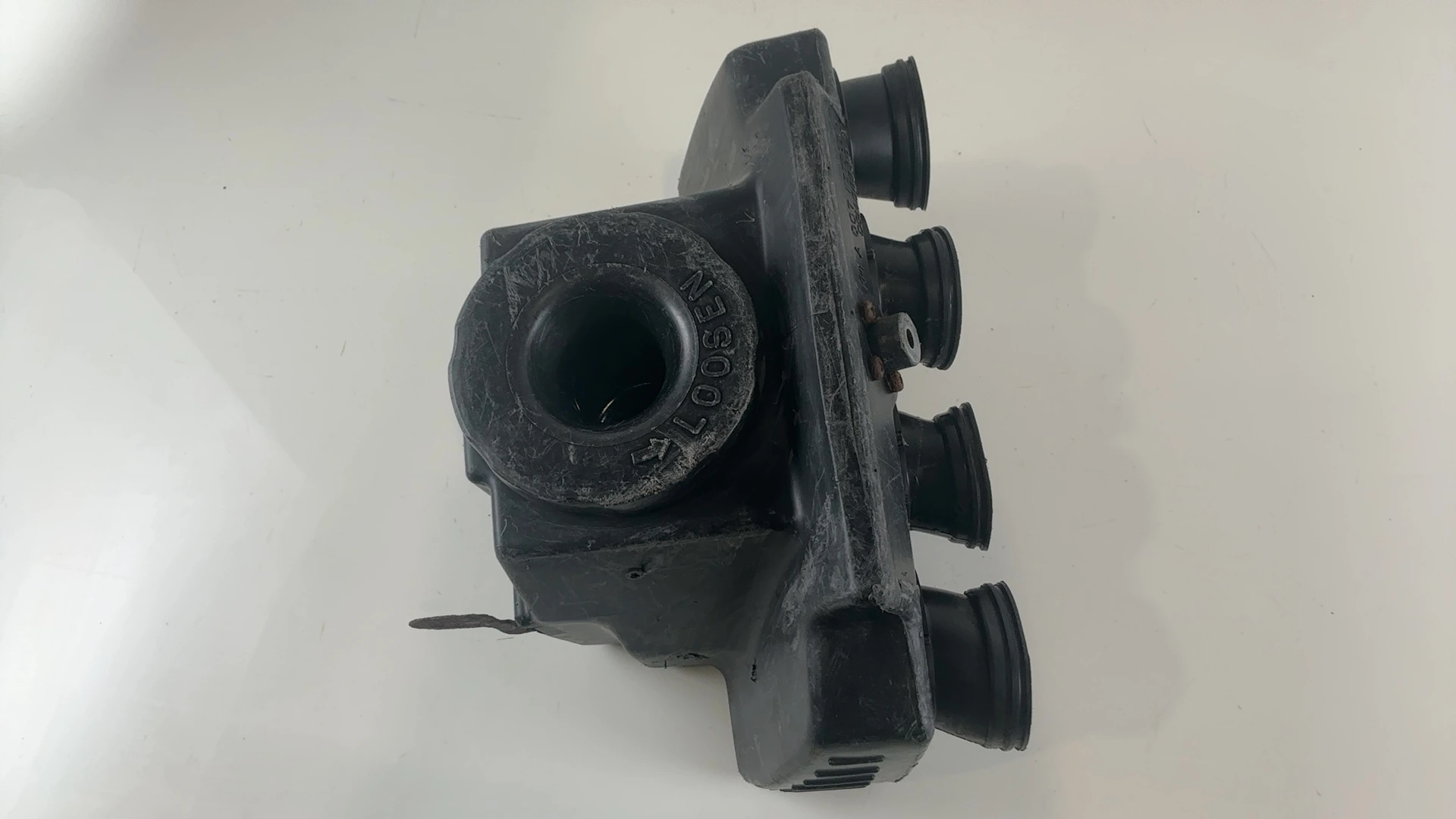 Kawasaki KZ750 LTD KZ750H 750cc Air Filter Box 1980-1983 OEM 11010-1056 - Image 9