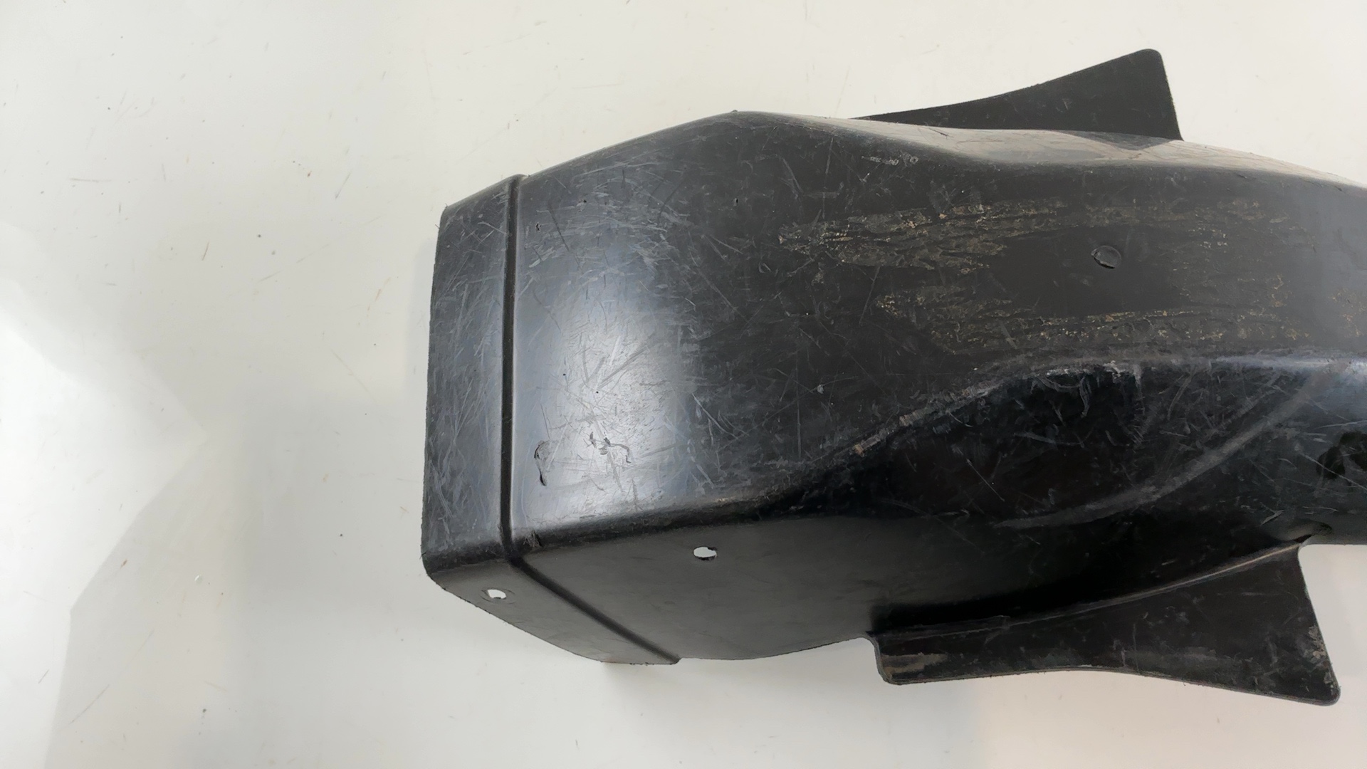 Suzuki GS550E GS550ES 550 Rear Inner Fender 1983-1986 OEM 63112-43400-00 - Image 6