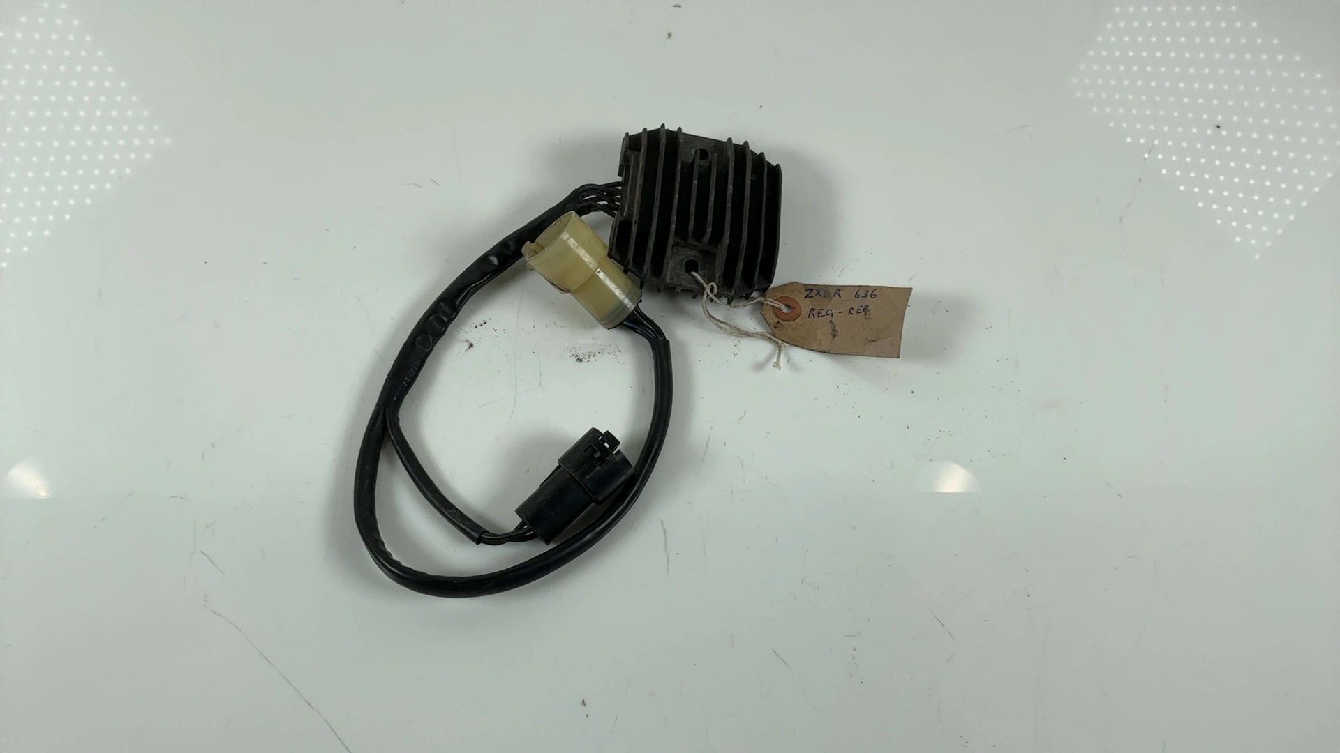 Kawasaki Ninja ZX6R ZX600J 600cc Regulator Rectifier 2000-2002 OEM 21066-1125 - Image 1