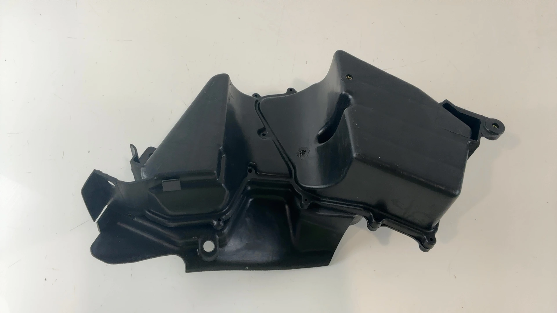 Yamaha DT125LC 10V 125cc Air Filter Box Cleaner Housing 1982-87 OEM 10V-14411-00 - Image 2