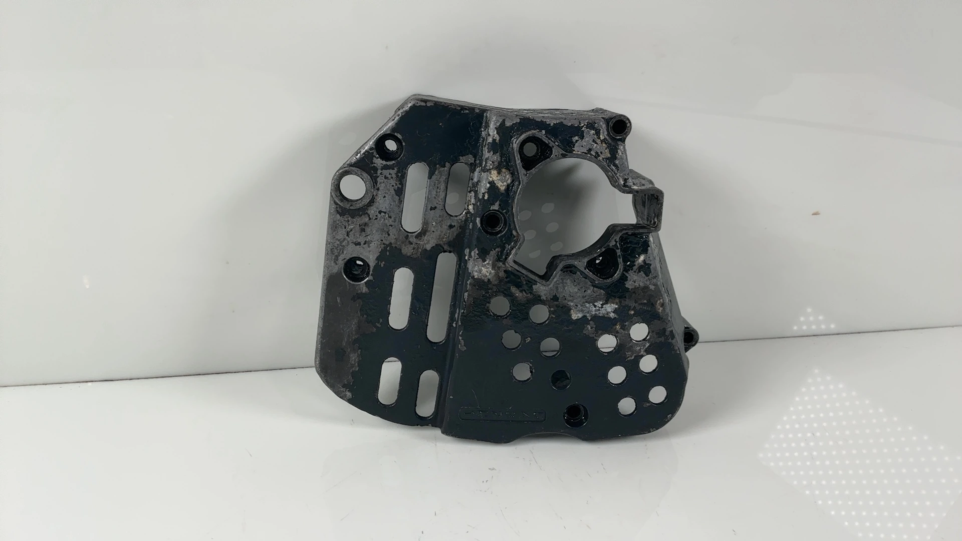 Suzuki Katana GSX1100F 1100 Engine Sprocket Cover 1988-1994 OEM 11361-27A02 - Image 1