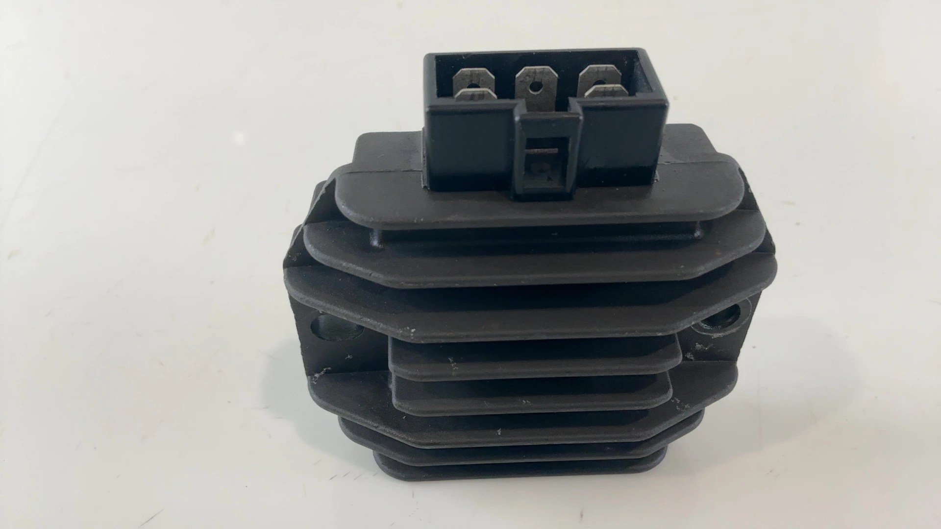 Yamaha XJ 600 Diversion XJ600 Regulator Rectifier 1997-2001 OEM 4JH-81960-01-00 - Image 4