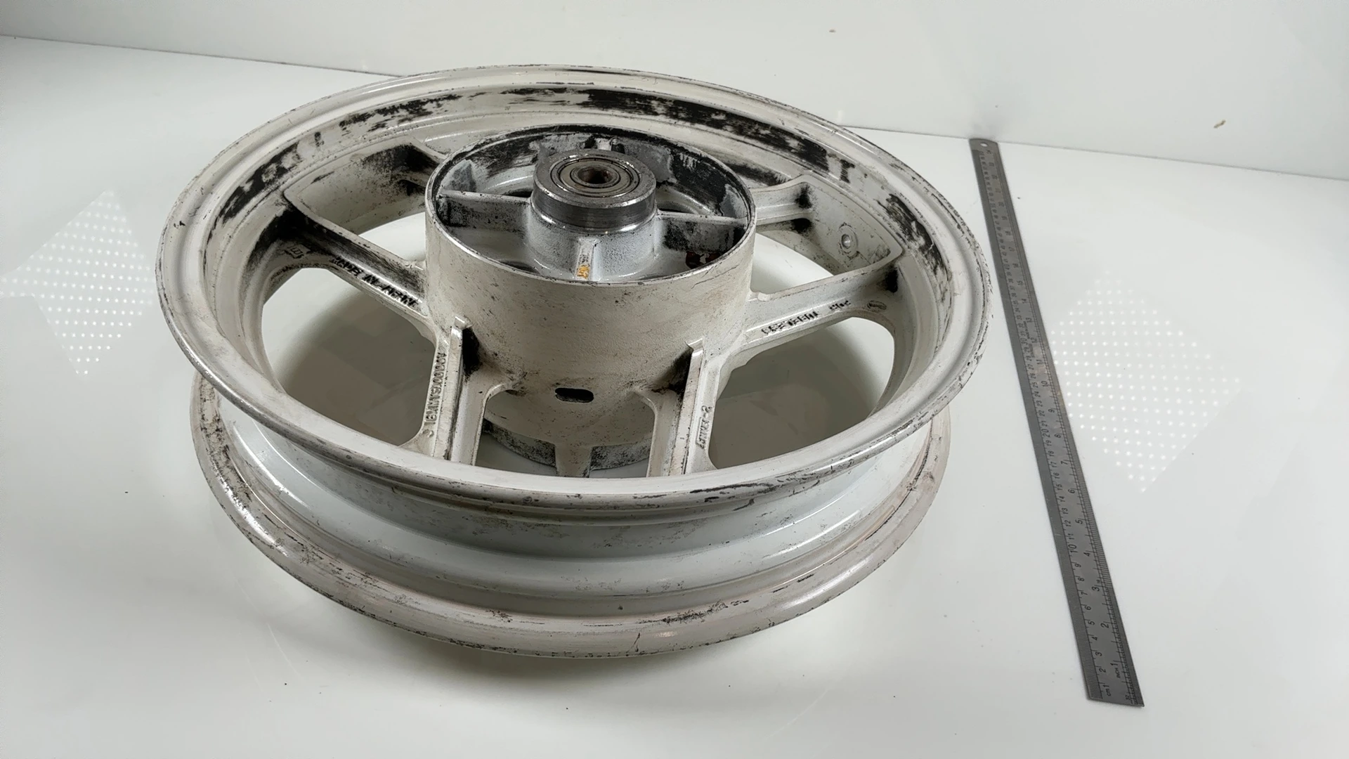 Kawasaki Ninja ZX600C 600cc Rear Wheel Rim 1988-1997 OEM 41073-1576-5G - Image 3