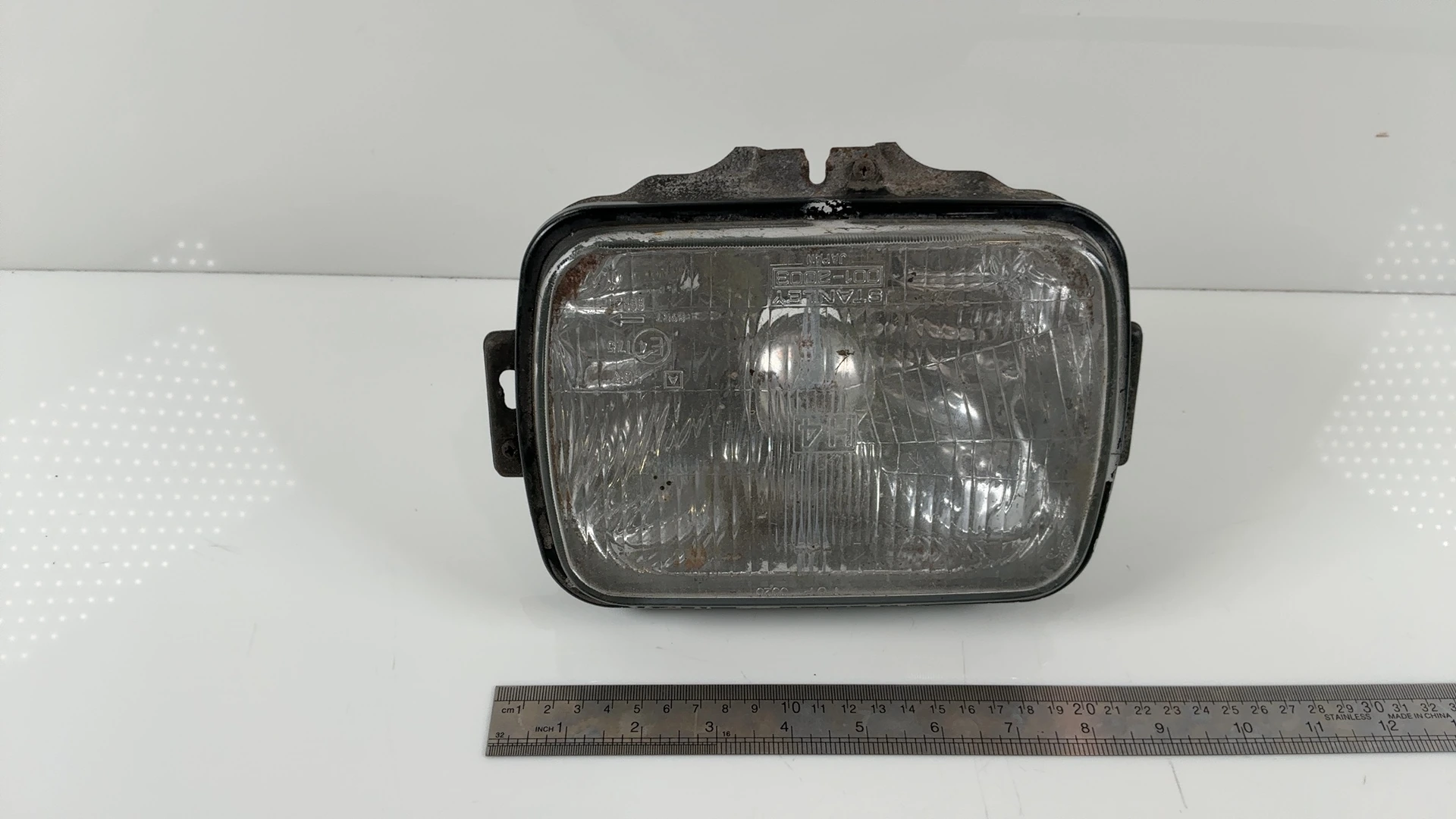 Honda Interceptor VF750F 750 Headlight 1983 1984 1985 OEM 33100-MB2-671 - Image 2