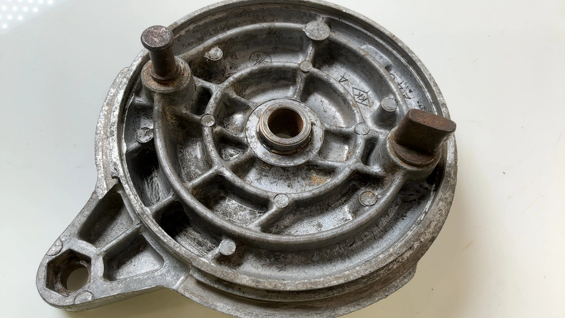 Yamaha Enduro DT125 125cc Rear Brake Drum Plate 1974-1976 OEM 437-25026-10-35 - Image 8