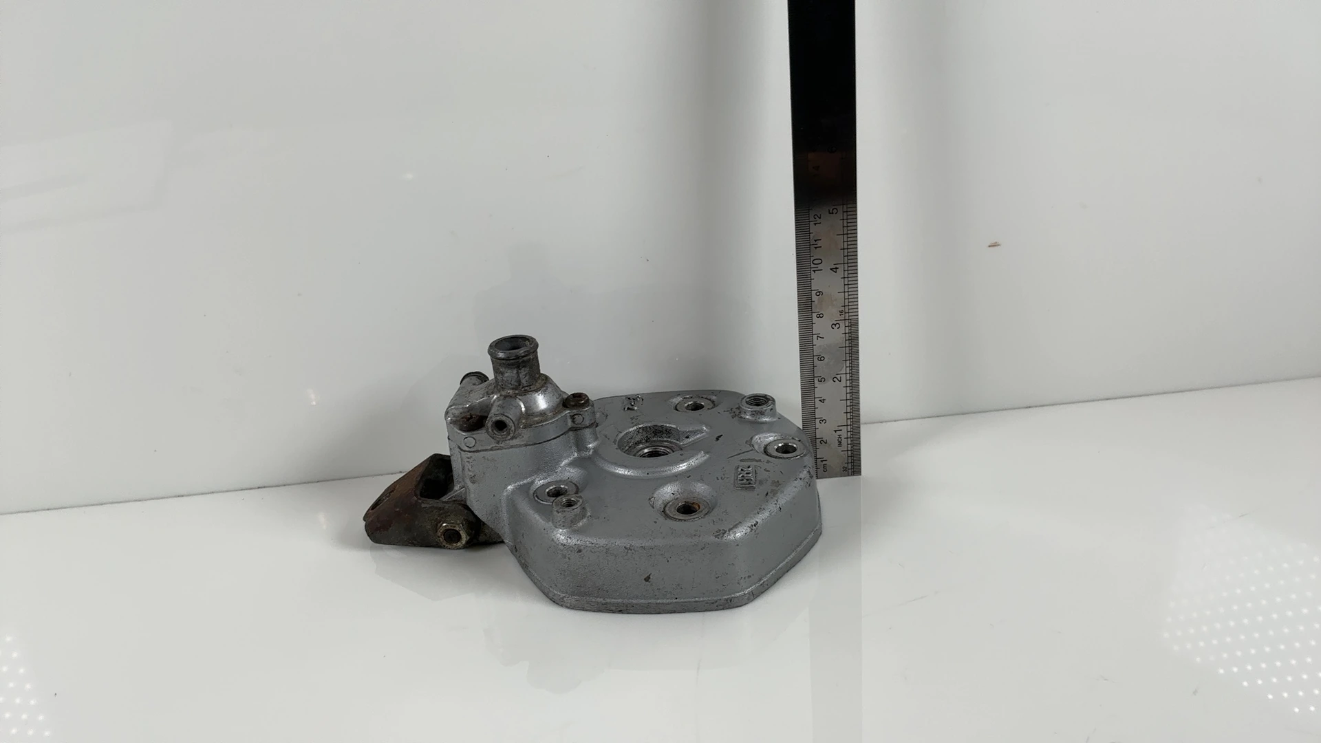Yamaha TZR 125 2RH 125cc Cylinder Head 1987-1992 OEM 2RH-11111-00-00 - Image 4