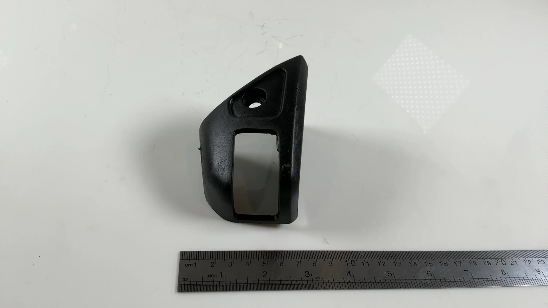 Peugeot Speedfight 2 50 Foot Rest Cover 1998-2008 OEM 734652N - Image 5