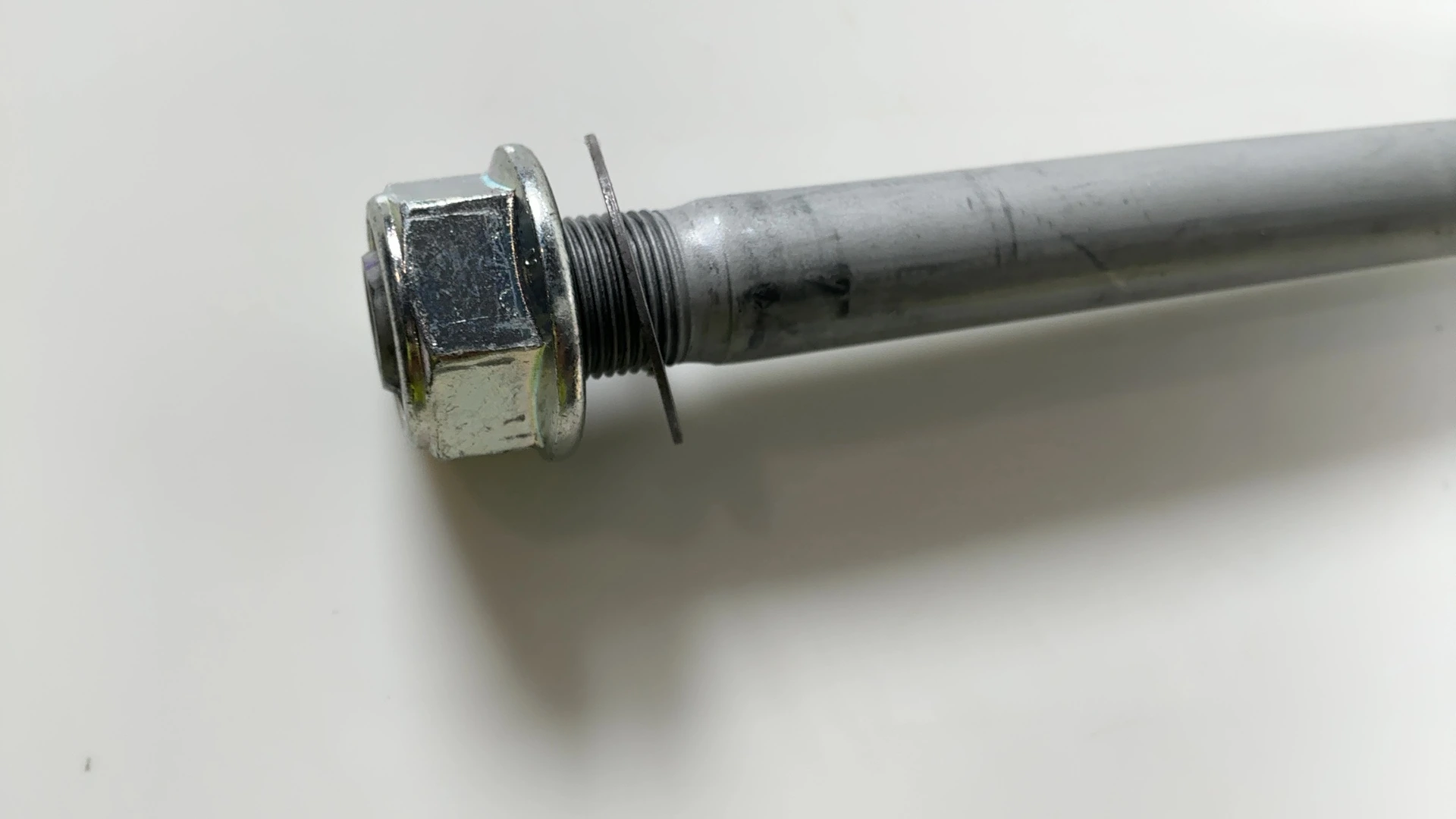 Aprilia RS660 Tuono 660 660cc Front Wheel Axle Spindle Bolt 2020-26 OEM 2B006202 - Image 5
