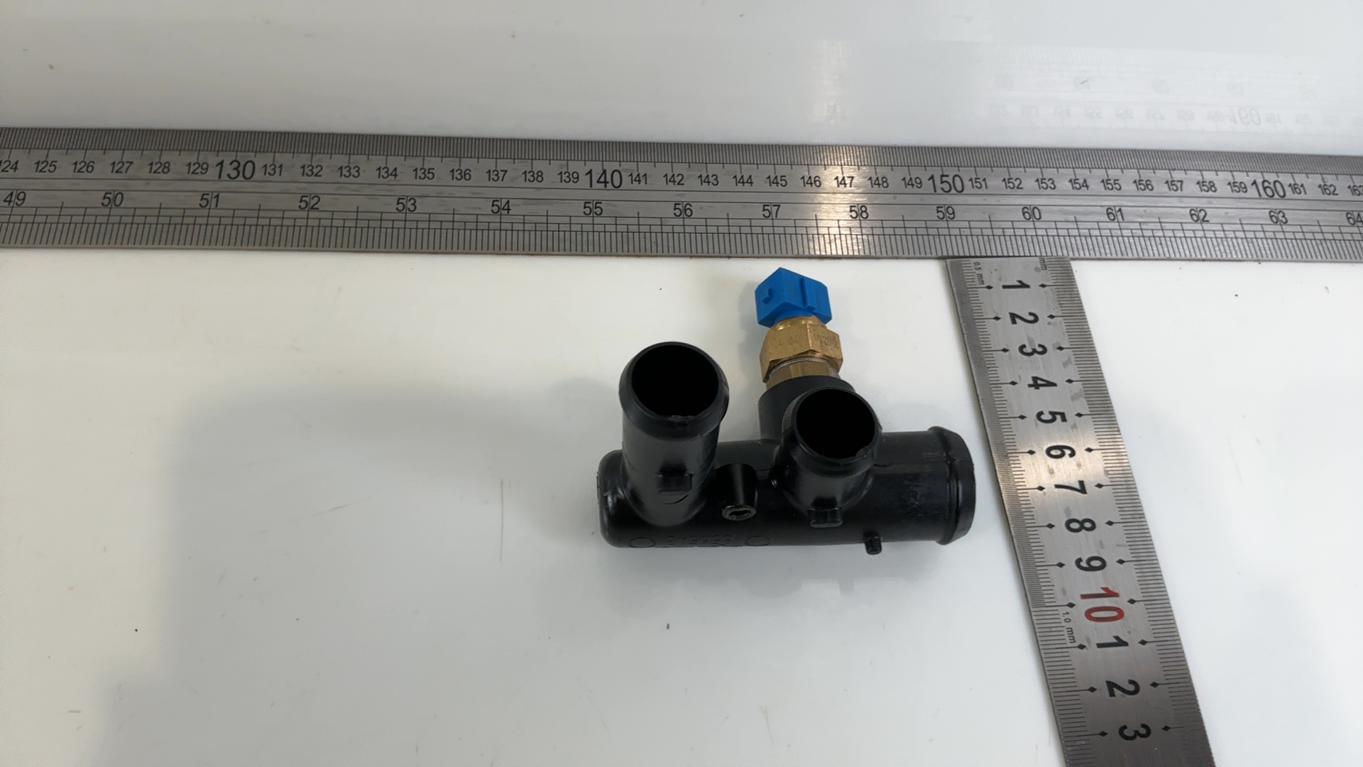 Aprilia Tuono V4 1100 Factory 1100cc Coolant Manifold 2024-2026 OEM 856543 - Image 5