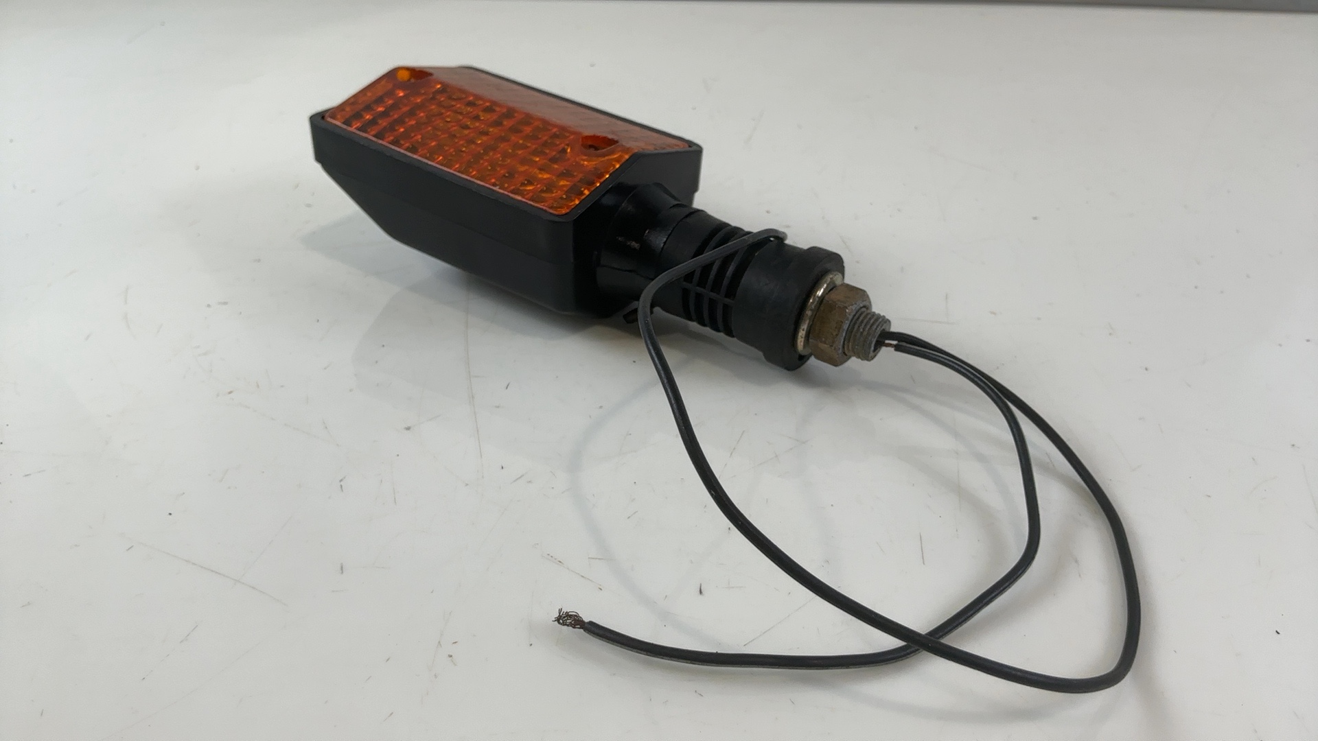 Yamaha DT125R DT125 125cc Rear Turn Signal 1985 1986 1987 OEM 5Y3-83310-21 - Image 8