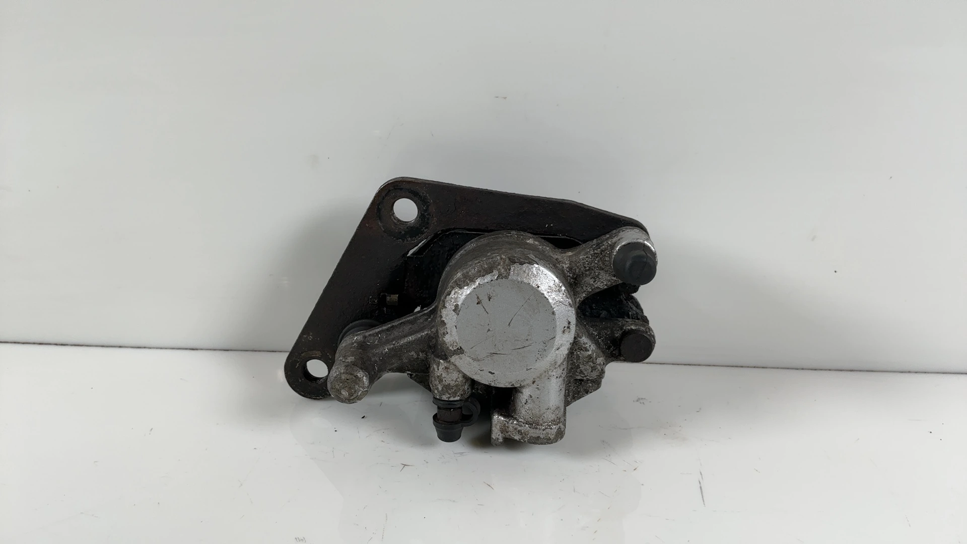 Yamaha YBR 125 YBR125 125cc Front Brake Caliper 2000-2006 OEM 5VLF580U1000