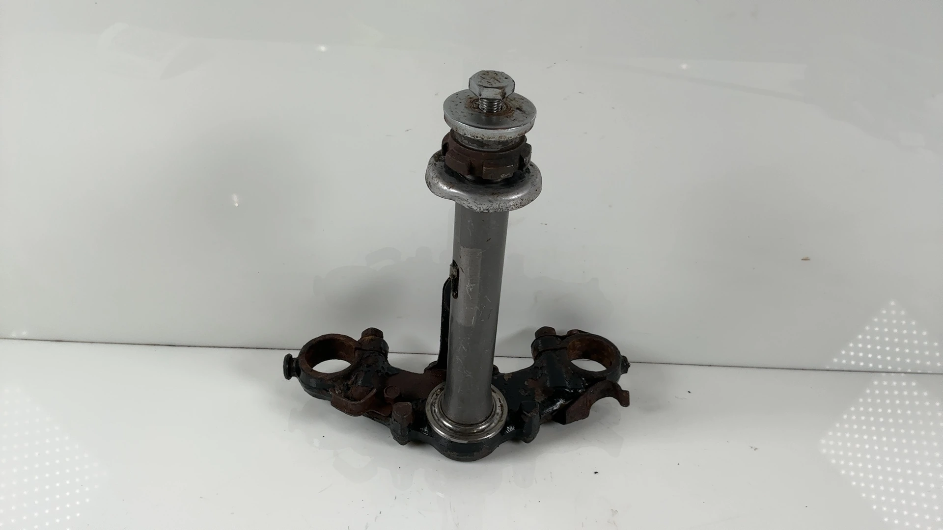 Yamaha SR125 125cc Lower Triple Tree Steering Stem 1996-2001 OEM 3MW-23340-00-00 - Image 2
