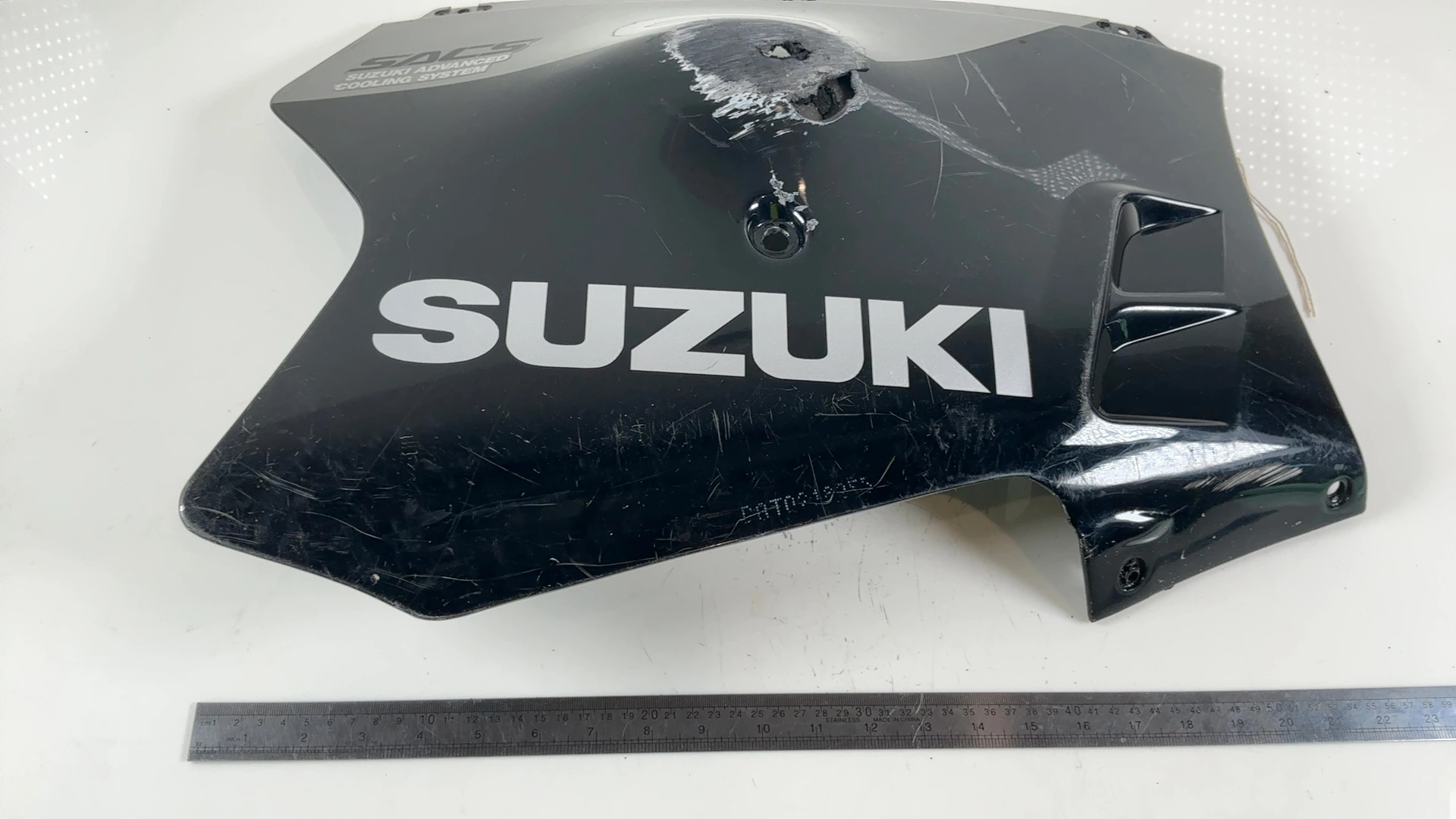 Suzuki GSXR750 GR77A 750cc Right Lower Belly Pan Fairing 1989-90 OEM 94471-17C0 - Image 5