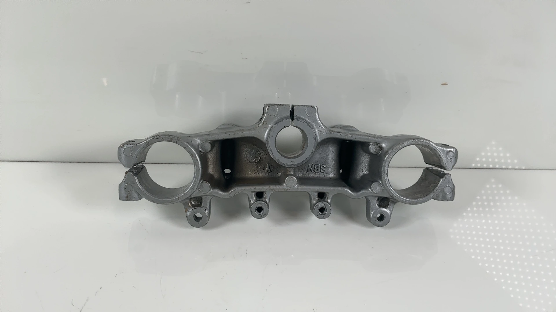 Yamaha DT125R 4BL 125cc Upper Fork Bridge Yoke 1991-1998 OEM 3BN-23435-00-35 - Image 1