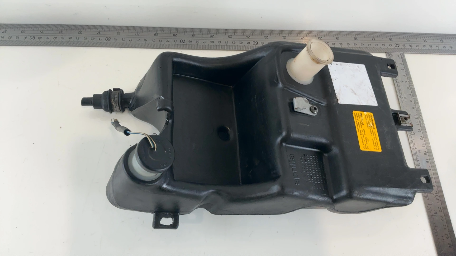 Aprilia RS 50 RS50 50cc Two Stroke Oil Tank 1999-2005 OEM AP8239468 - Image 3