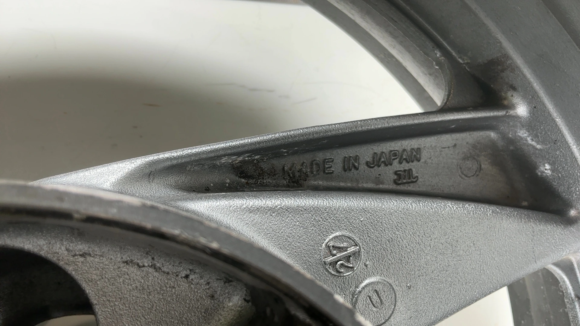 Kawasaki Ninja ZX6 ZX600E 600cc Rear Wheel Rim 1993-2002 OEM 41073-1521-GE - Image 6