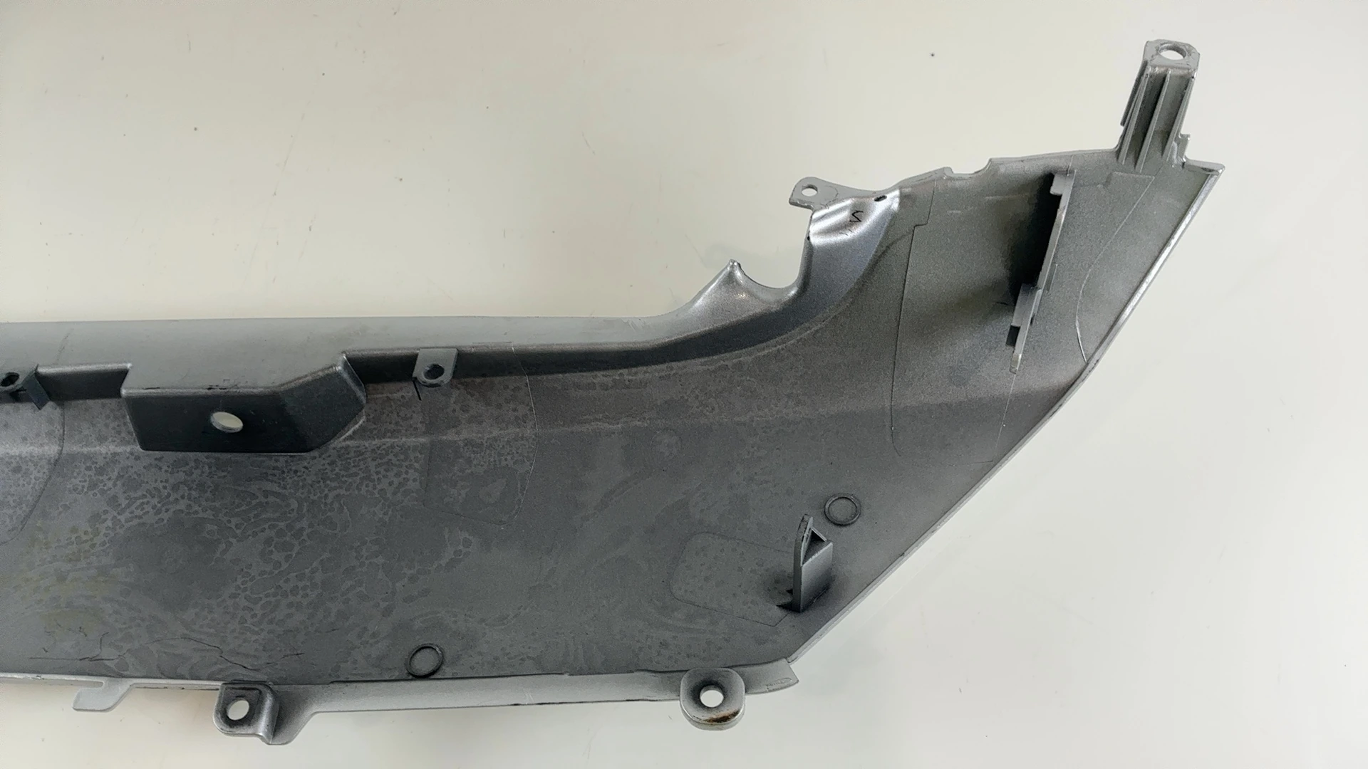 Suzuki Burgman AN400 400cc Rear Right Tail Fairing Cover 2003-06 OEM 47111-14G00 - Image 7