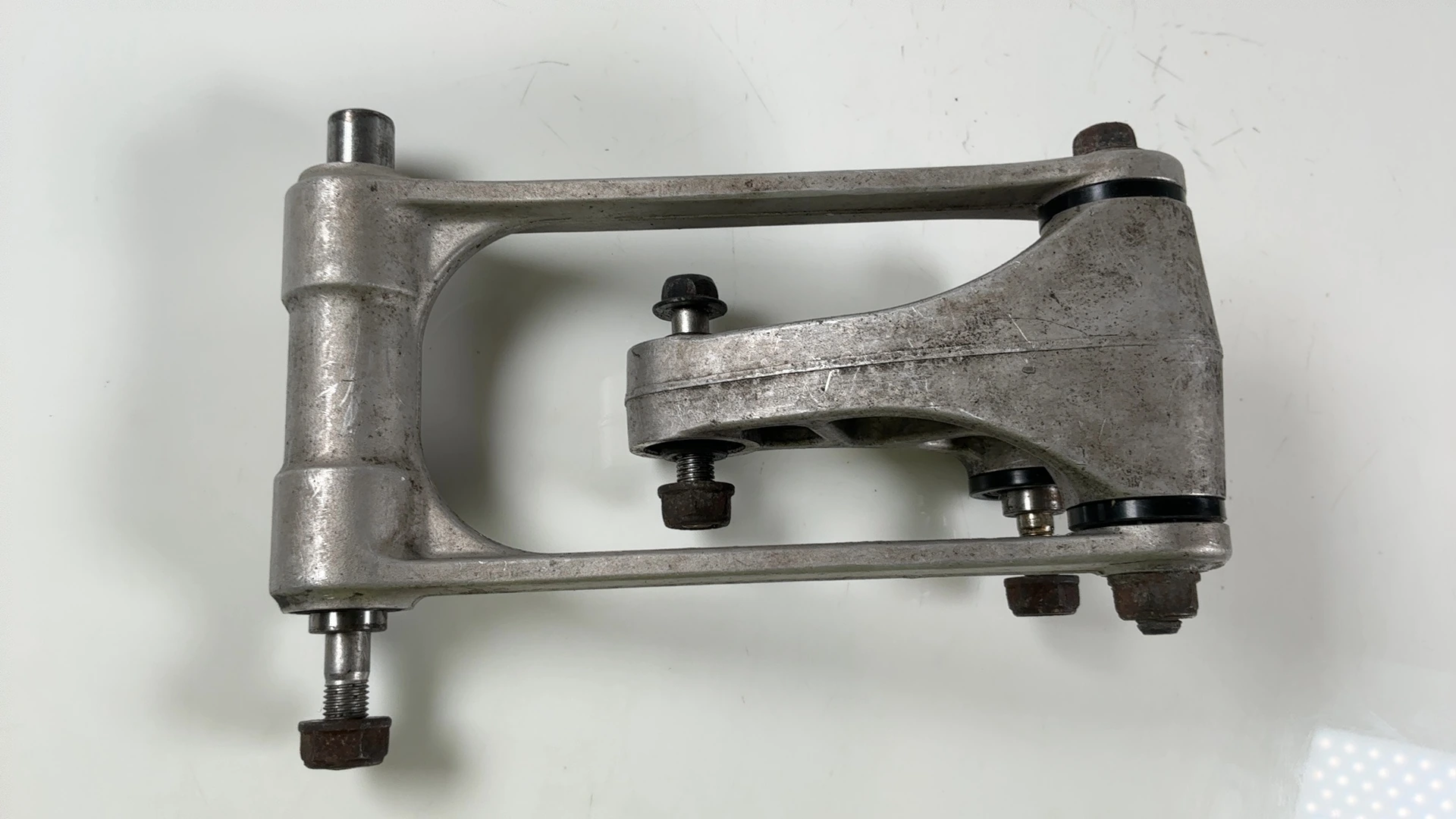 Honda CBR600RR PC37 600cc Rear Shock Linkage Arm 2003-2004 OEM 52465-MEE-000