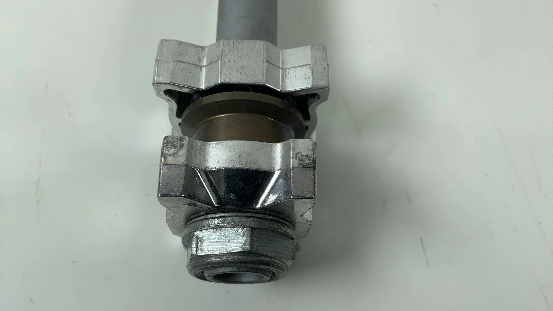 Aprilia RS660 Tuono 660 660cc Rear Wheel Axle Shaft 2021-2026 OEM 2B006173 - Image 4