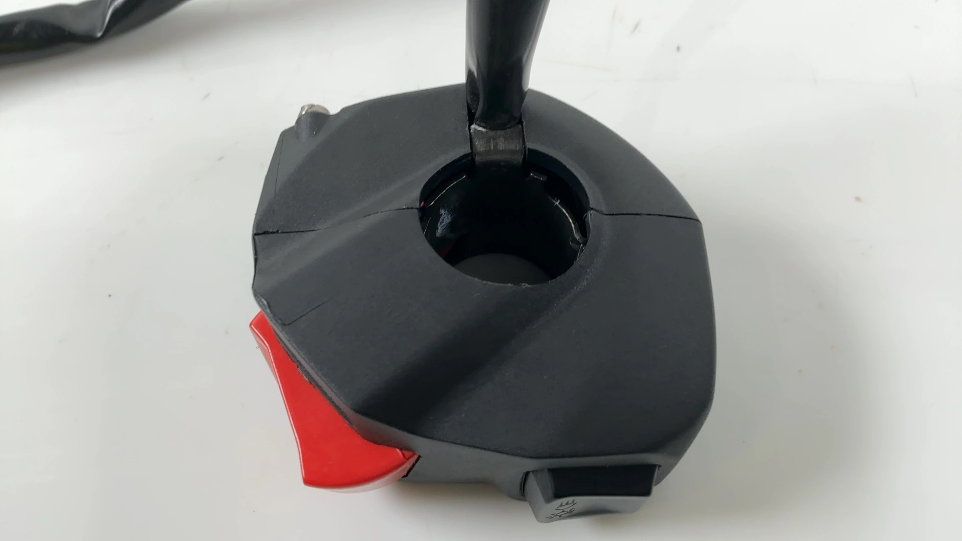 Aprilia RSV4 Factory 1100cc Right Handlebar Switch 2021-2026 OEM 2B012092 - Image 3