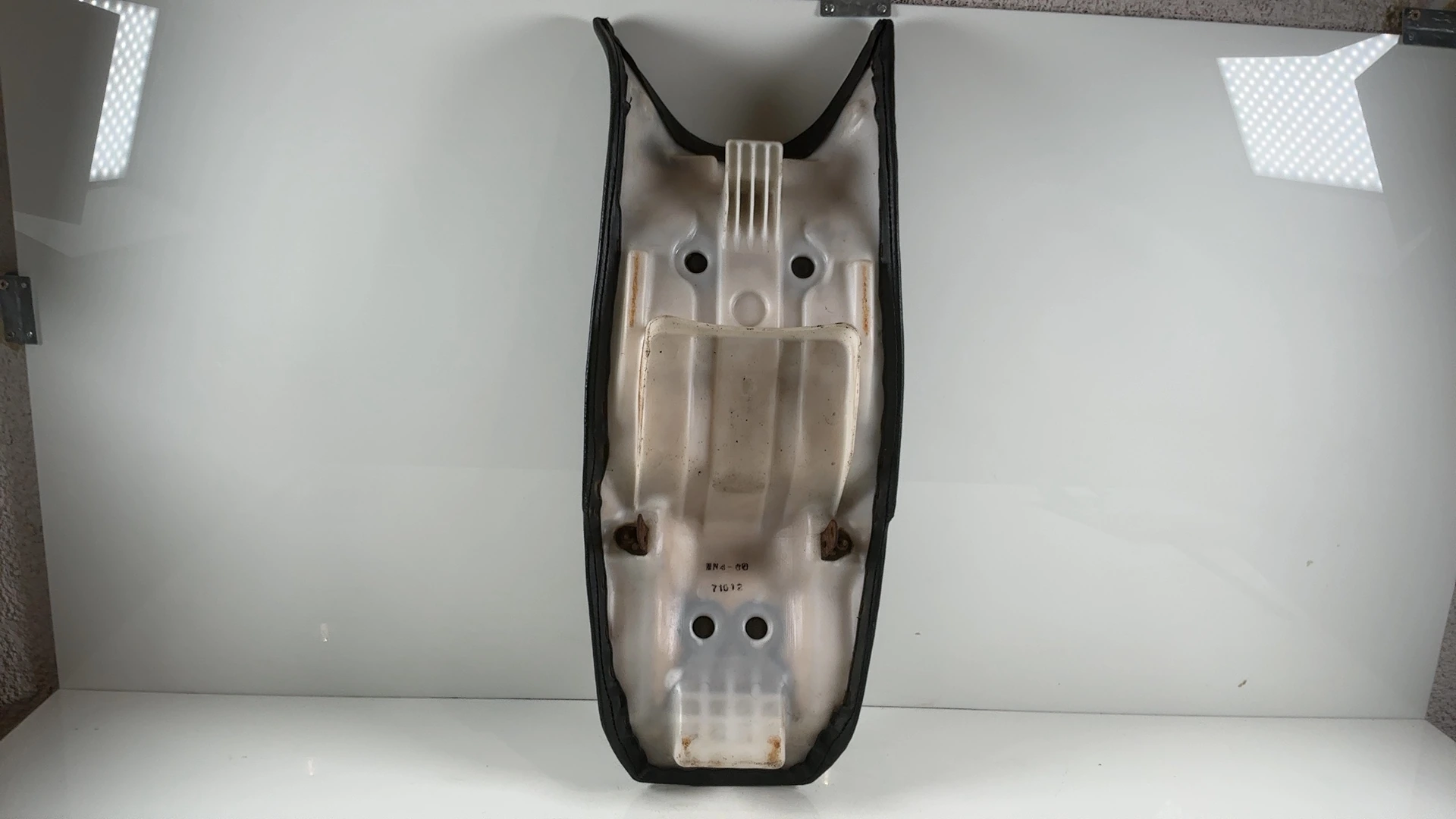 Honda CBR600F CBR500F 500 CC Seat Unit 1987-1990 OEM 77200-MN4-000 - Image 2