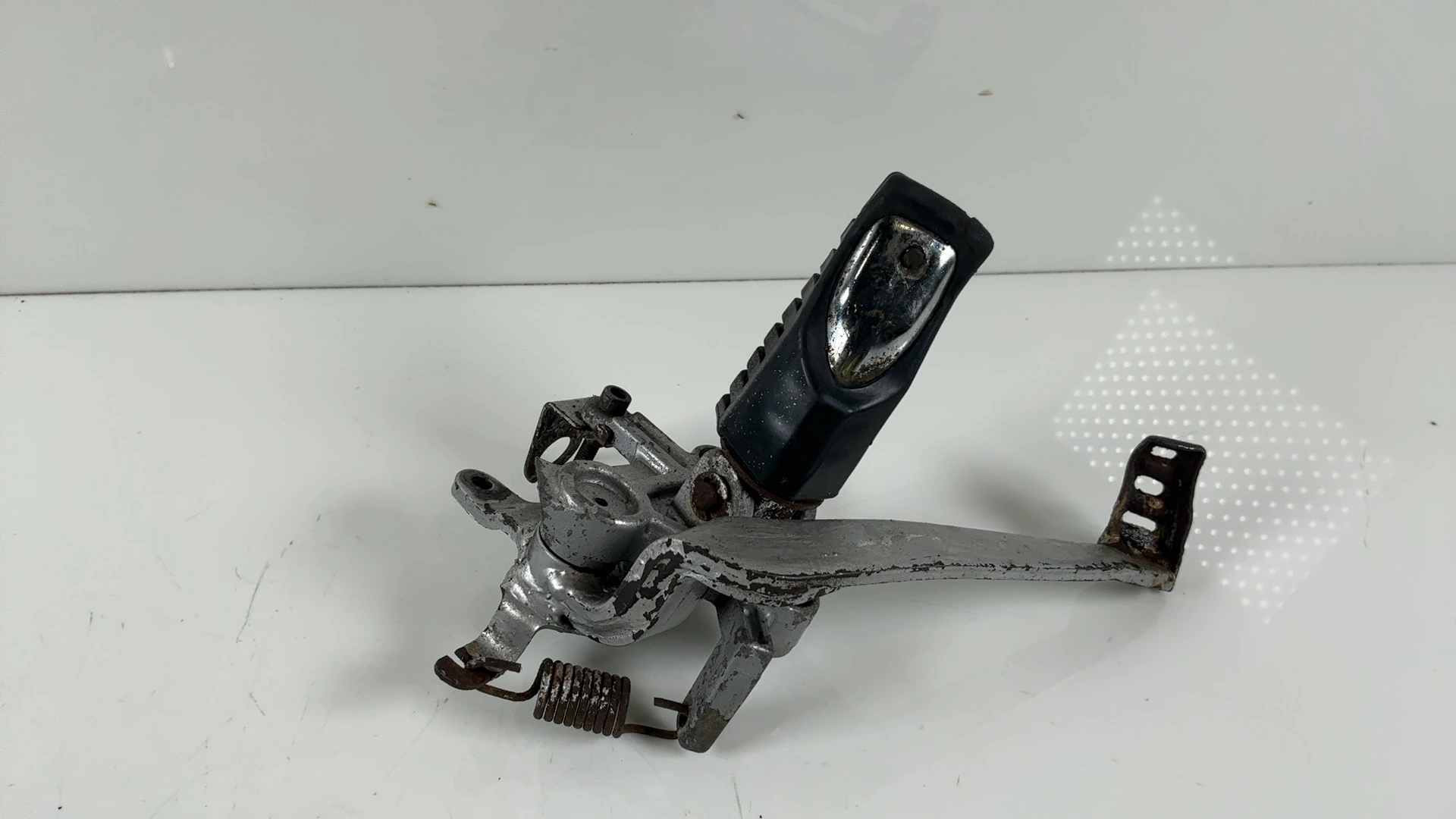 Kawasaki GPZ500 EX500 500cc Front Right Footrest Bracket Step 1987-93 34003-1281 - Image 6