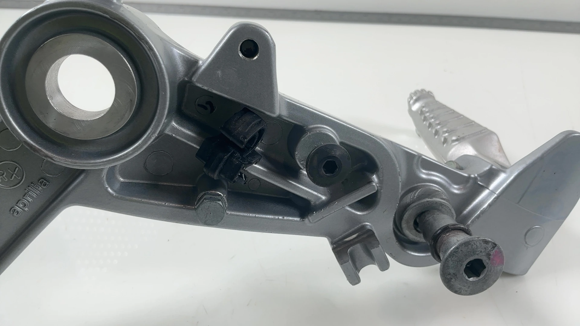 Aprilia RS660 Tuono 660 660cc Front Right Footrest Bracket 2021-26 OEM 2B005203 - Image 7