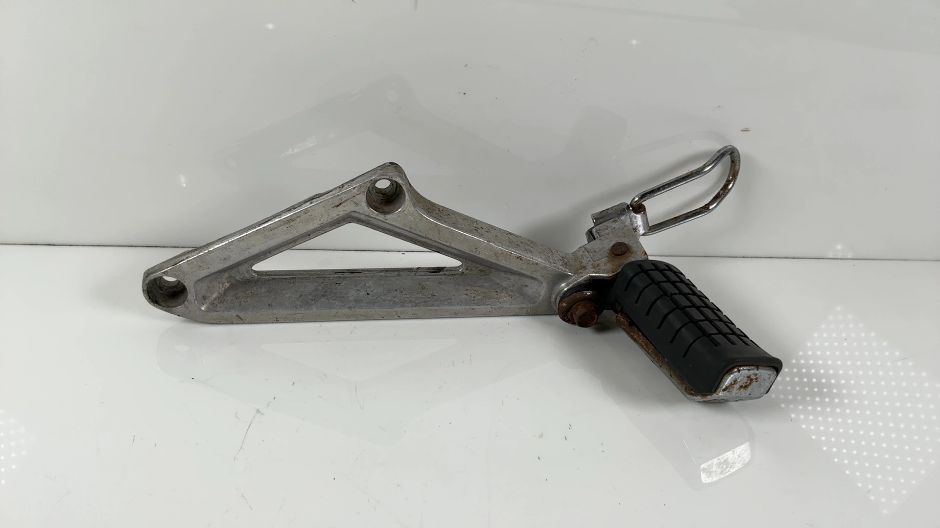 Honda Sabre VF700S 700cc Footrest Peg Bracket Left 1984-1985 OEM 50690-MB0-000