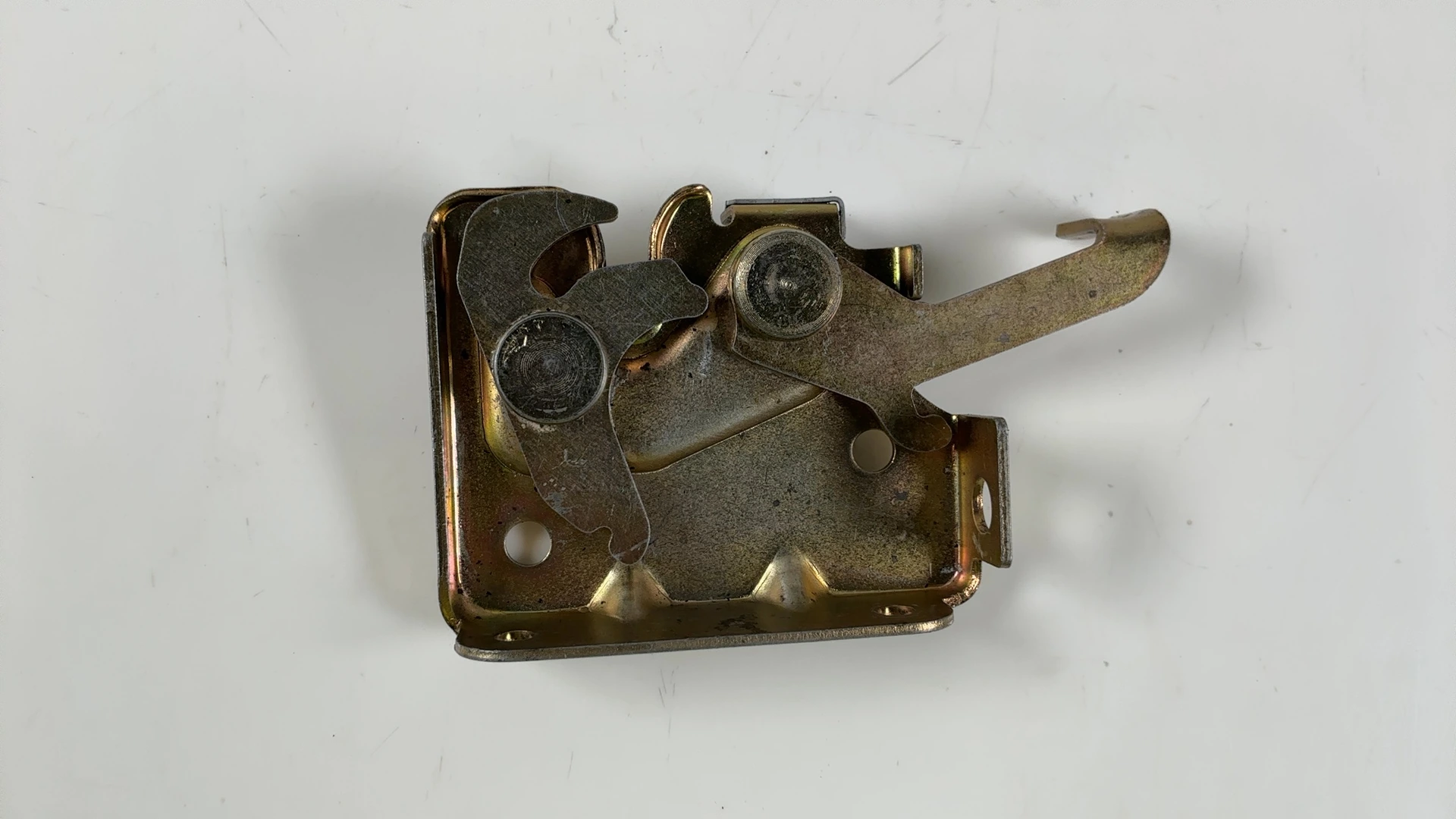 Piaggio Typhoon ZAPC29 50cc Seat Catch Lock Latch 2005-2013 OEM 268300