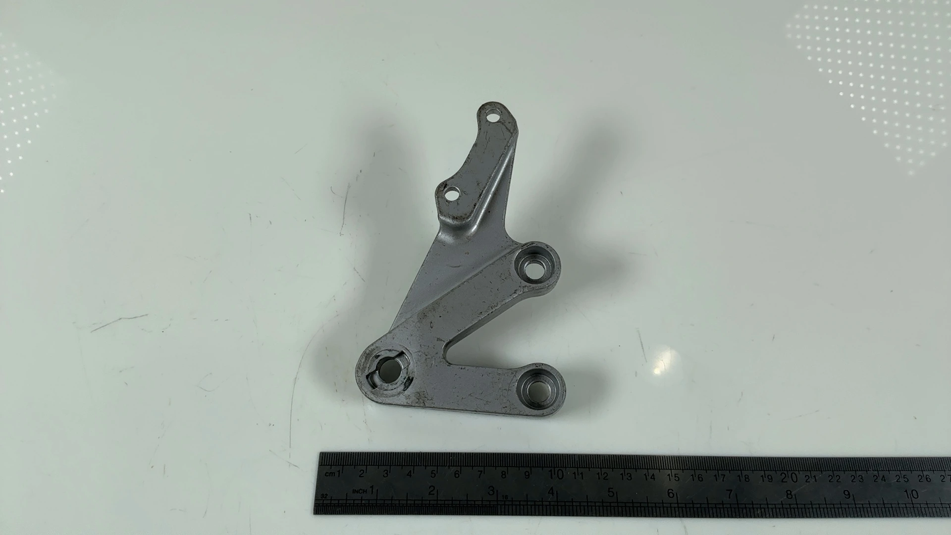 Suzuki GSX-R 600 750 Right Front Foot Rest Peg Bracket 2001-2003 OEM 43511-35F00 - Image 4